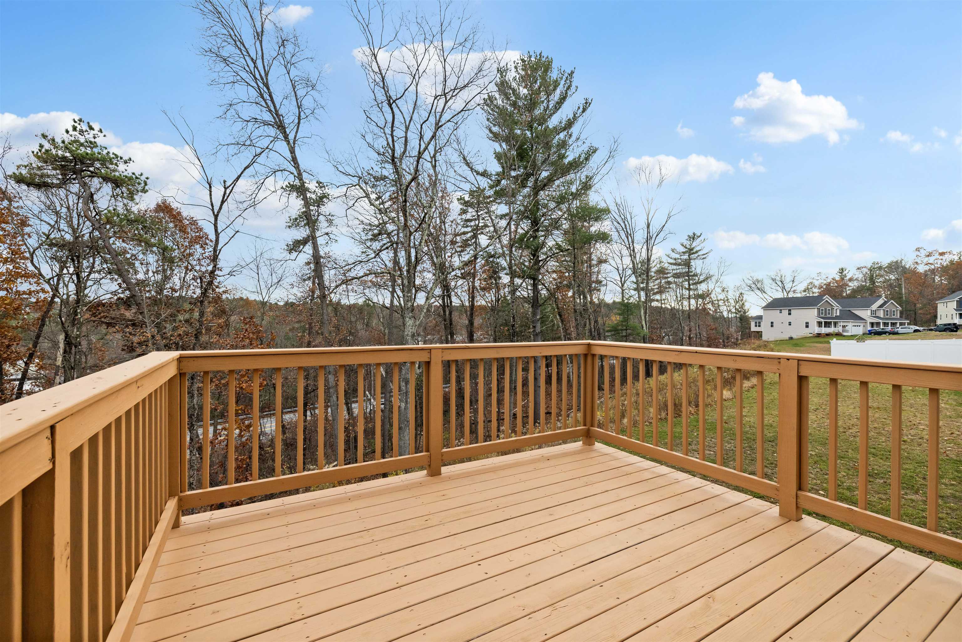 Hudson, New Hampshire, 03051, United States, 3 Bedrooms Bedrooms, ,2 BathroomsBathrooms,Residential,For Sale,1990943