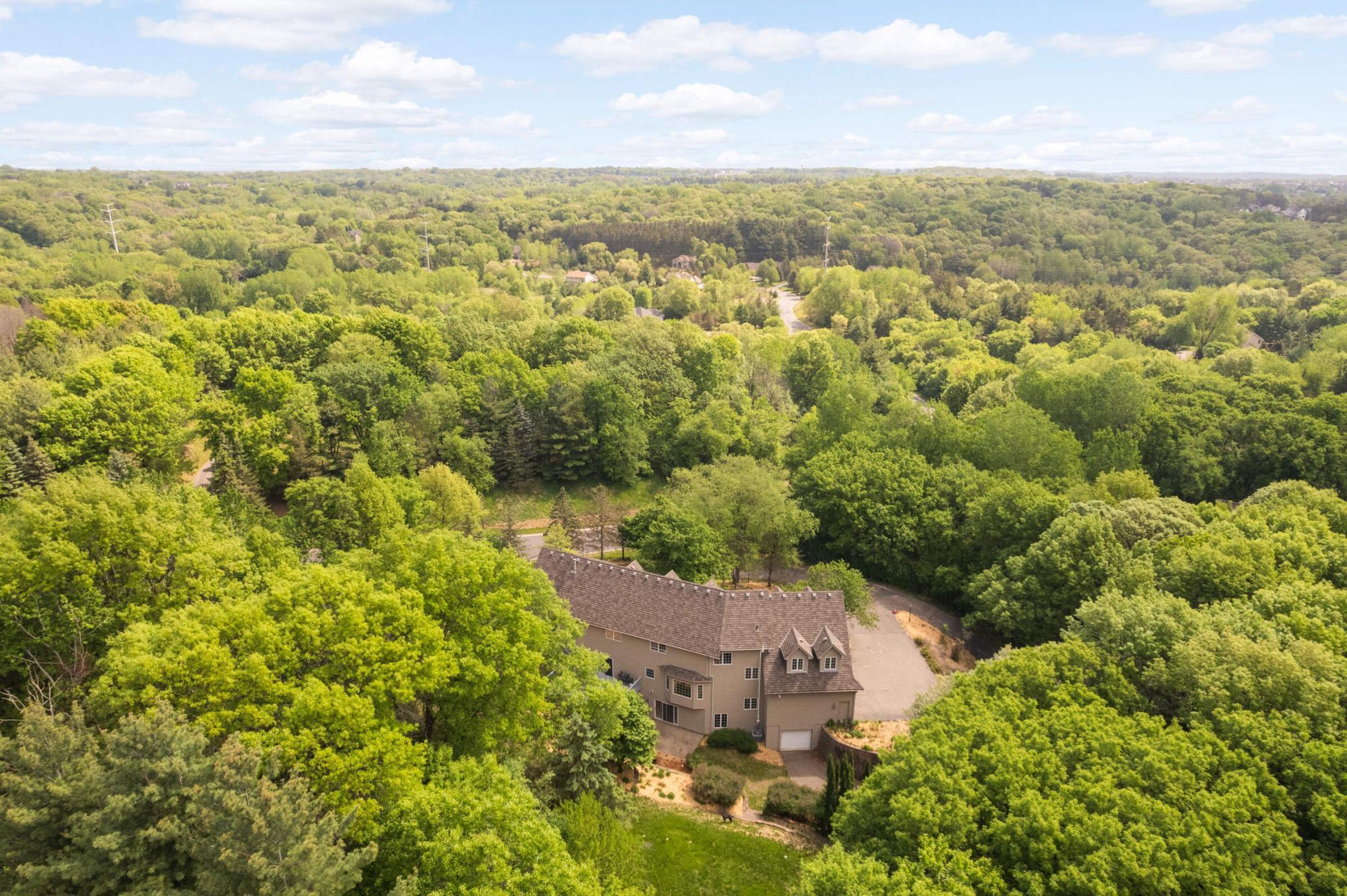 Woodbury, Minnesota, 55129, United States, 5 Bedrooms Bedrooms, ,5 BathroomsBathrooms,Residential,For Sale,1989522