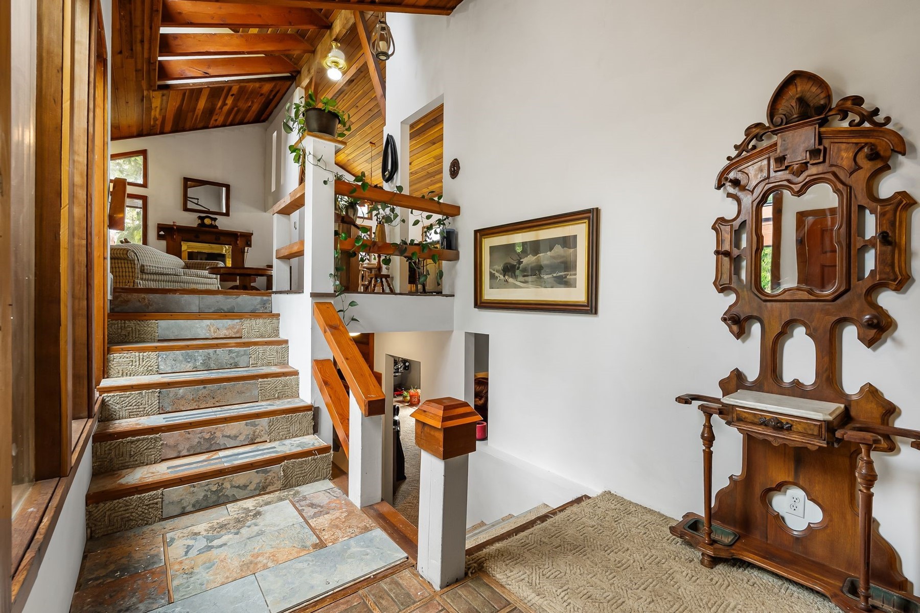  Tree Farm & Home on 6+ Acres - 物件實景