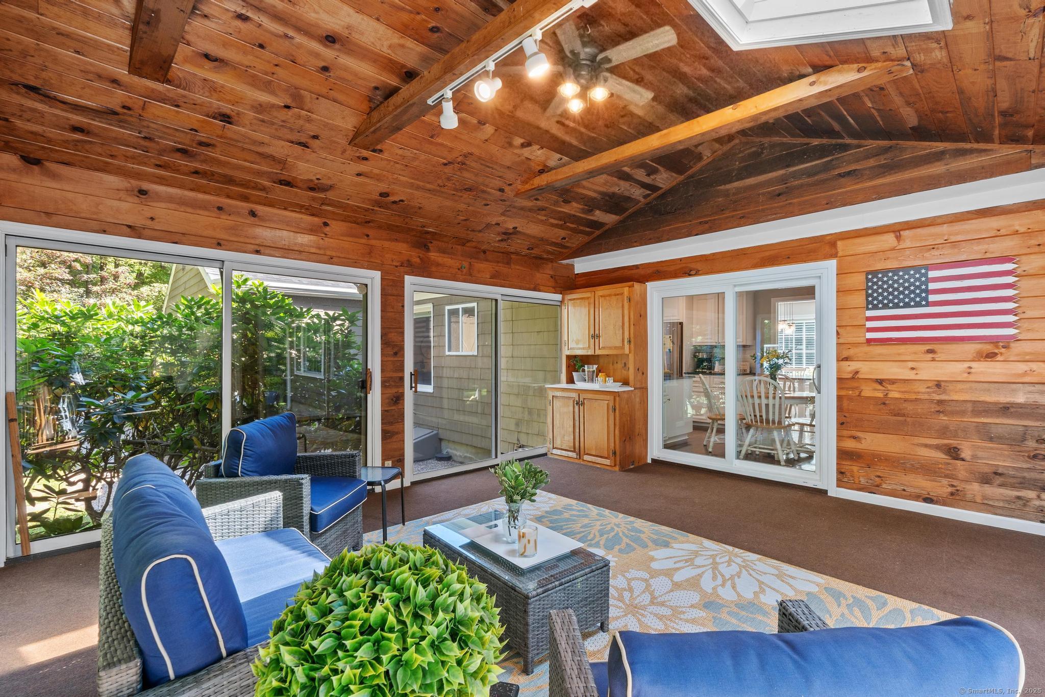 Simsbury, Connecticut, 06092, United States, 4 Bedrooms Bedrooms, ,3 BathroomsBathrooms,Residential,For Sale,1940650