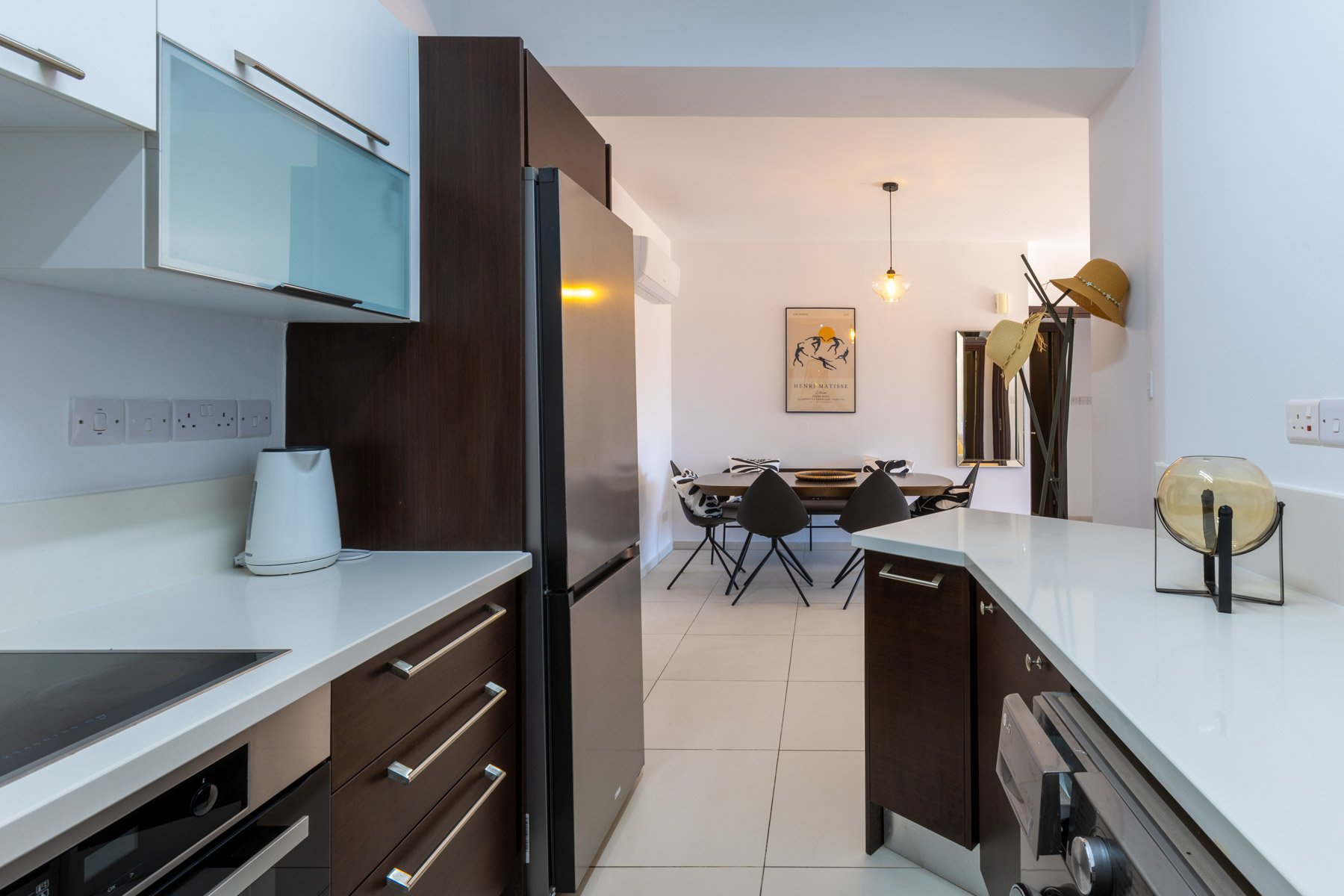  Move-In-Ready Two Bedroom Apartment in a Gated Complex, Universal, Pafos - 物件實景