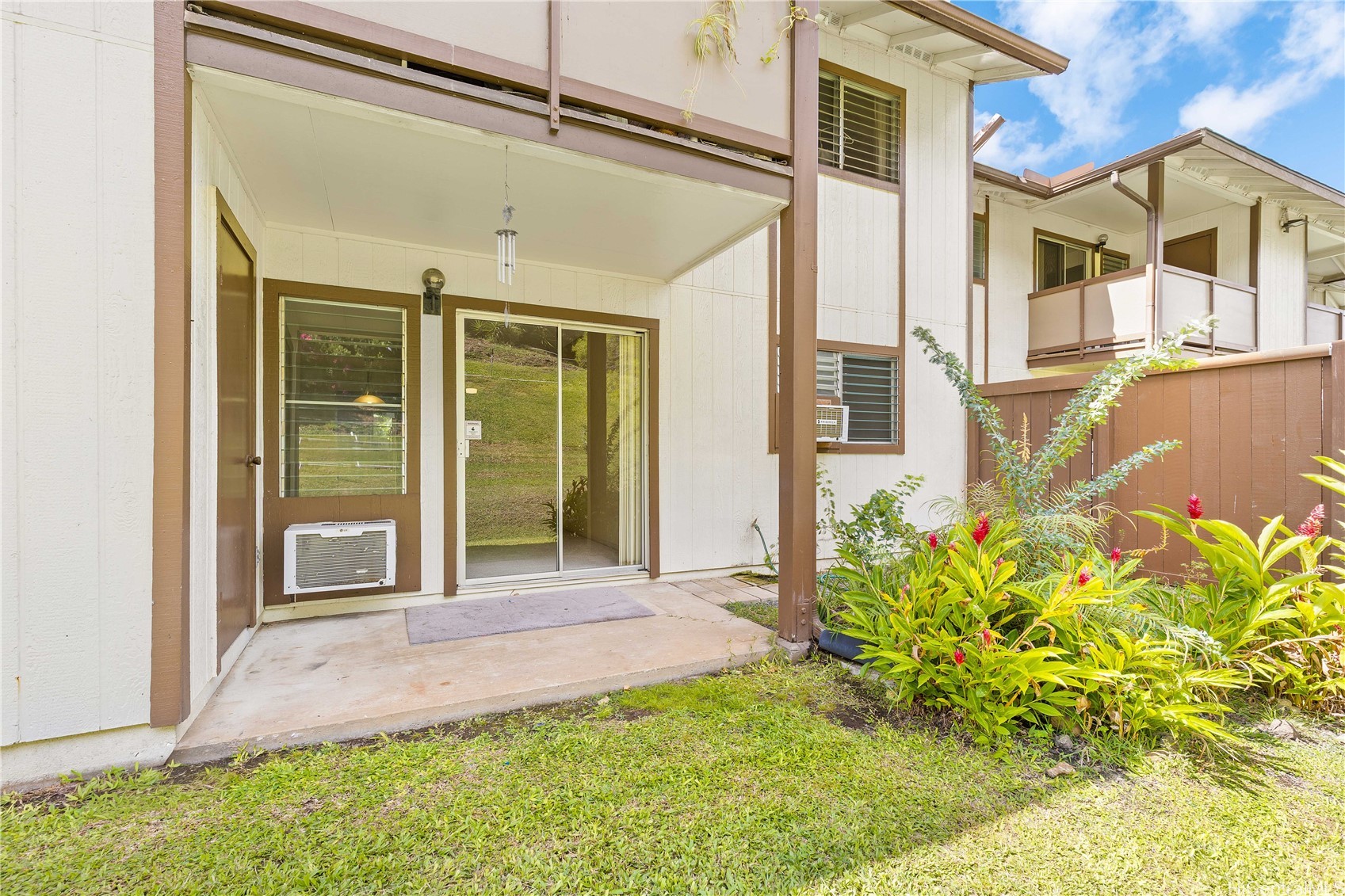 Honolulu, Hawaii, 96818, United States, 2 Bedrooms Bedrooms, ,2 BathroomsBathrooms,Residential,For Sale,1957209