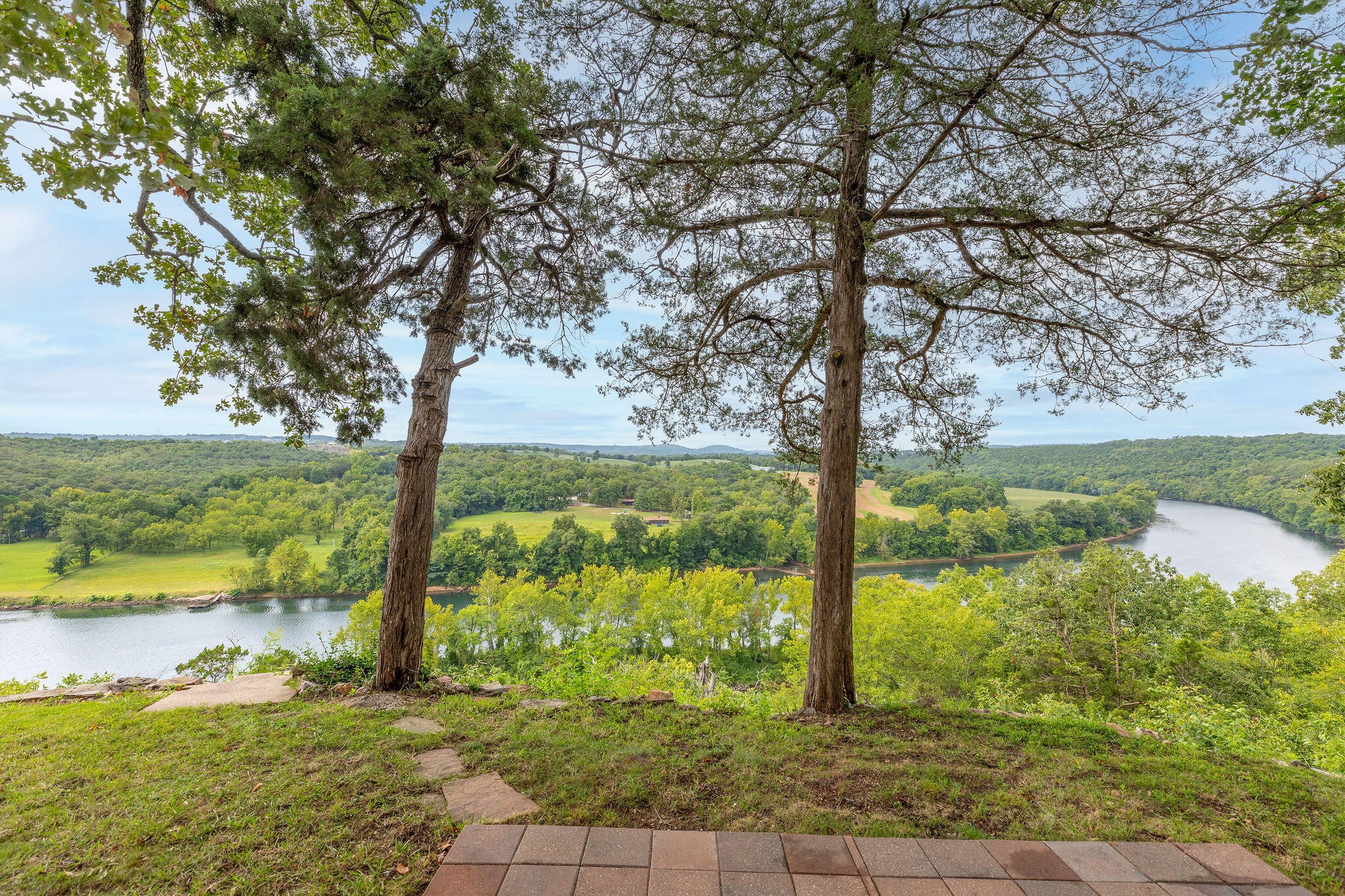 Branson, Missouri, 65616, United States, 3 Bedrooms Bedrooms, ,2 BathroomsBathrooms,Residential,For Sale,1976730