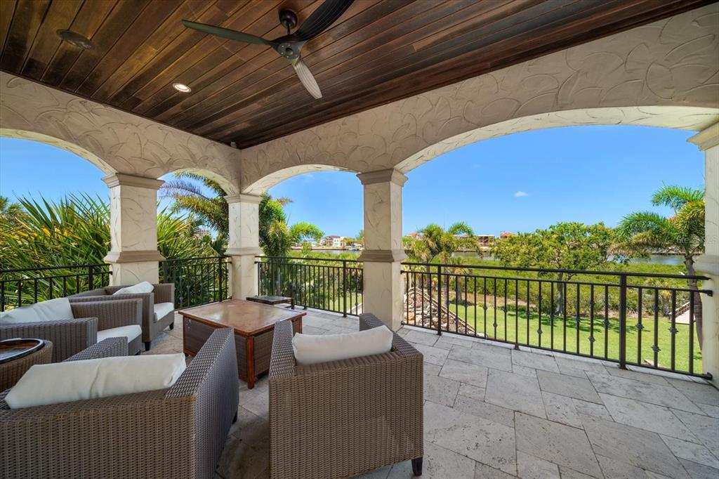 Largo, Florida, 33774, United States, 5 Bedrooms Bedrooms, ,7 BathroomsBathrooms,Residential,For Sale,1876225