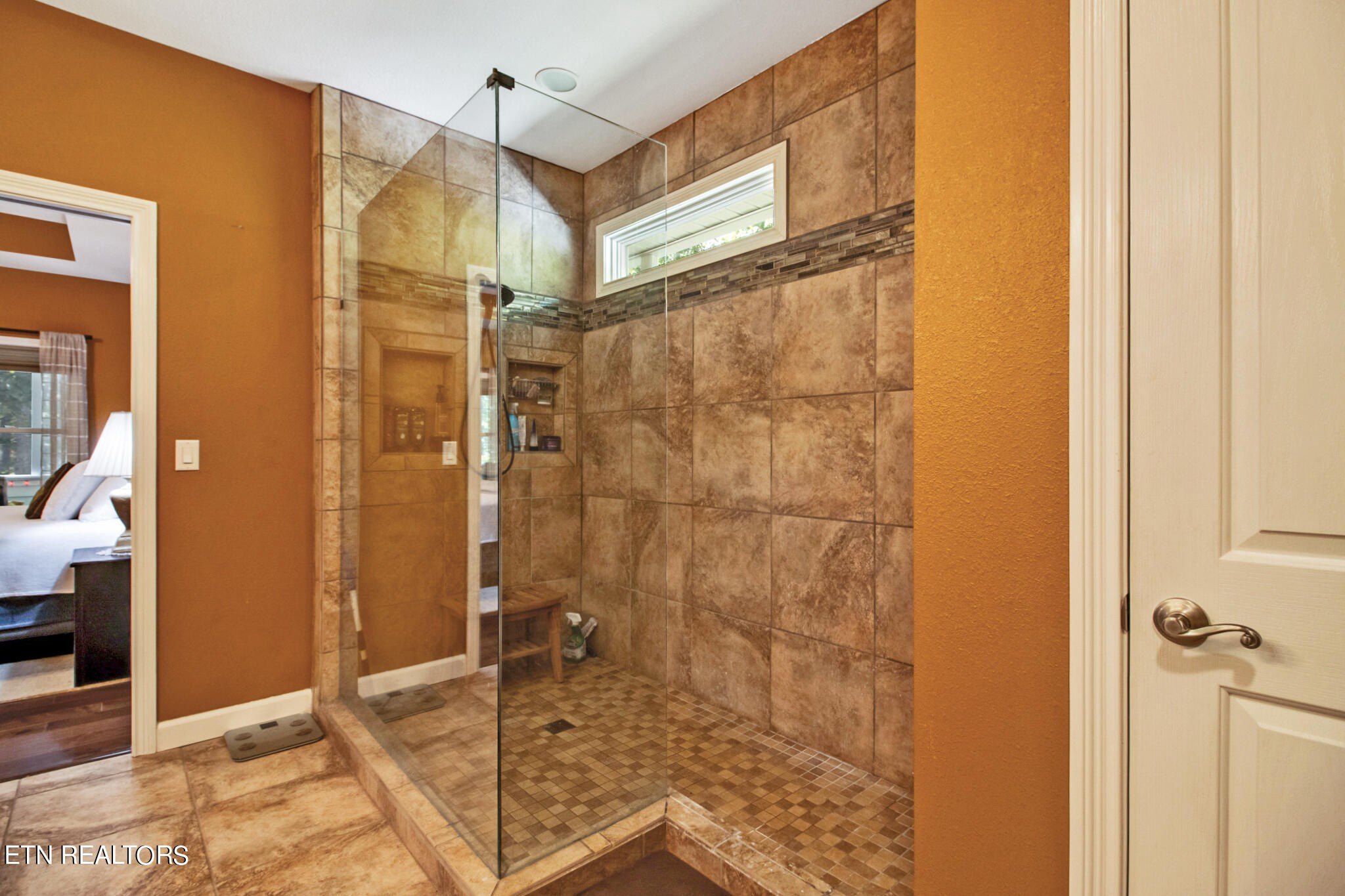 Crossville, Tennessee, 38558, United States, 3 Bedrooms Bedrooms, ,3 BathroomsBathrooms,Residential,For Sale,1927794