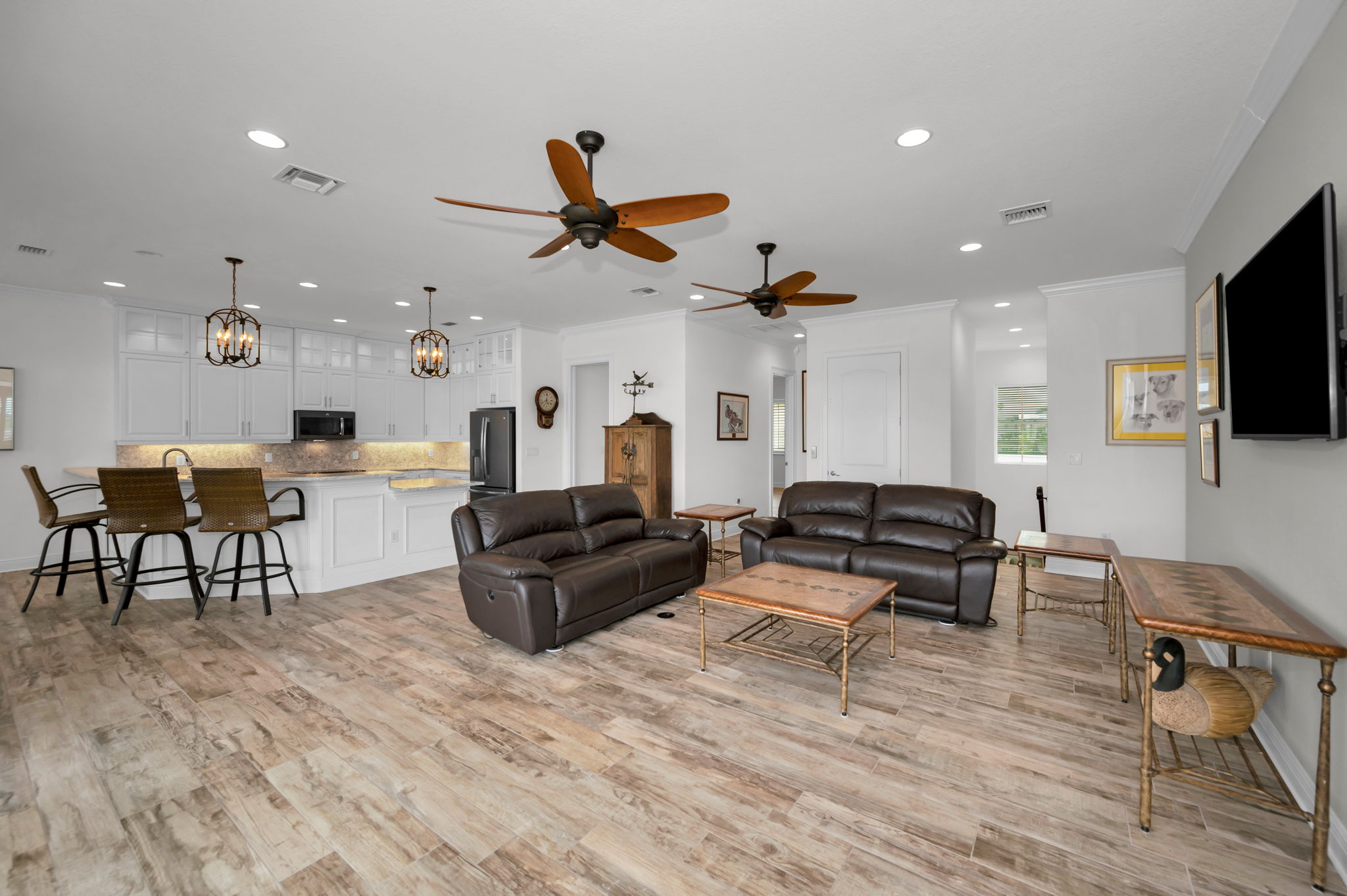 Treasure Island, Florida, 33706, United States, 3 Bedrooms Bedrooms, ,3 BathroomsBathrooms,Residential,For Sale,1974572