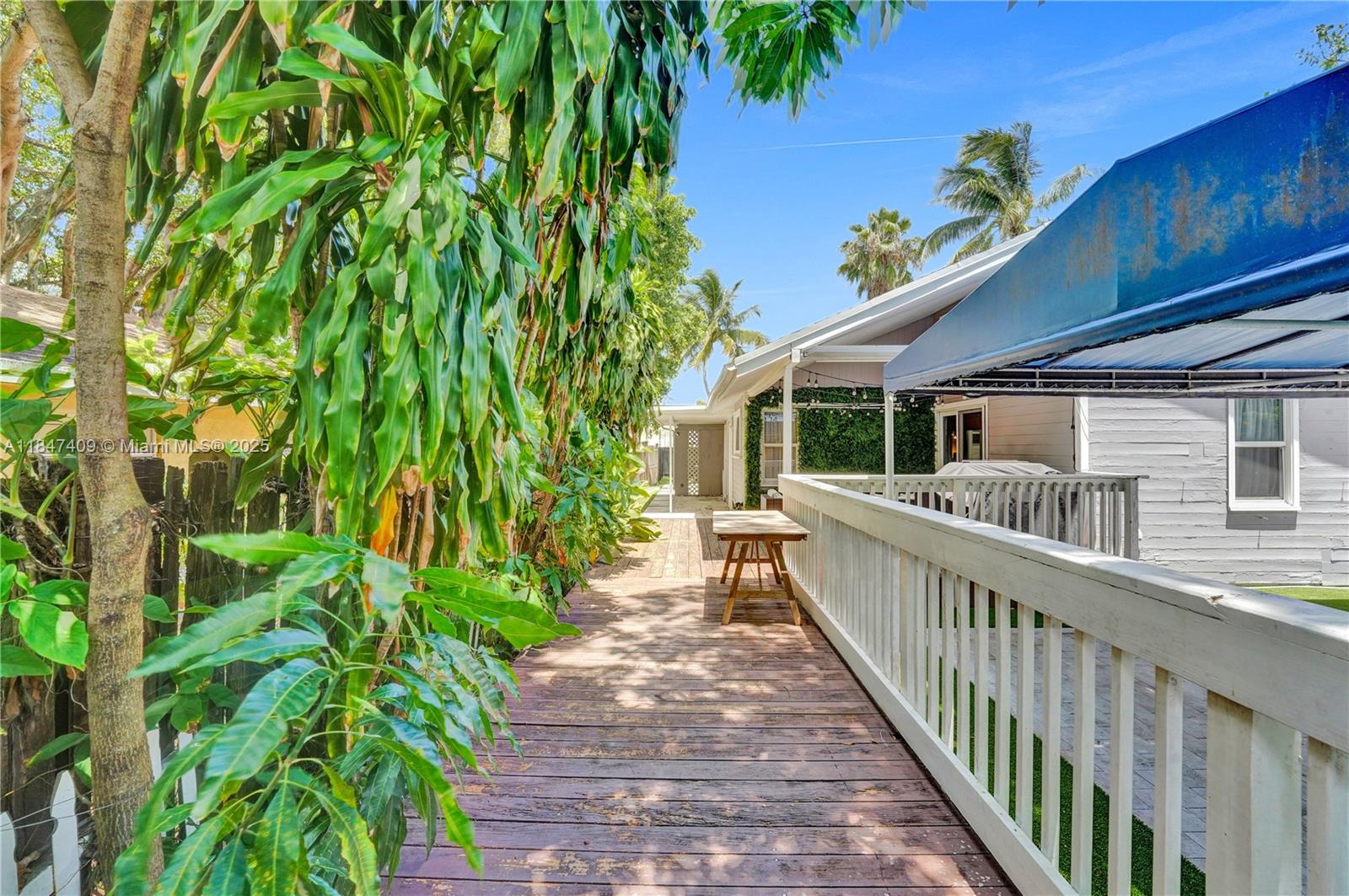 Fort Lauderdale, Florida, 33304, United States, 3 Bedrooms Bedrooms, ,2 BathroomsBathrooms,Residential,For Sale,1901342