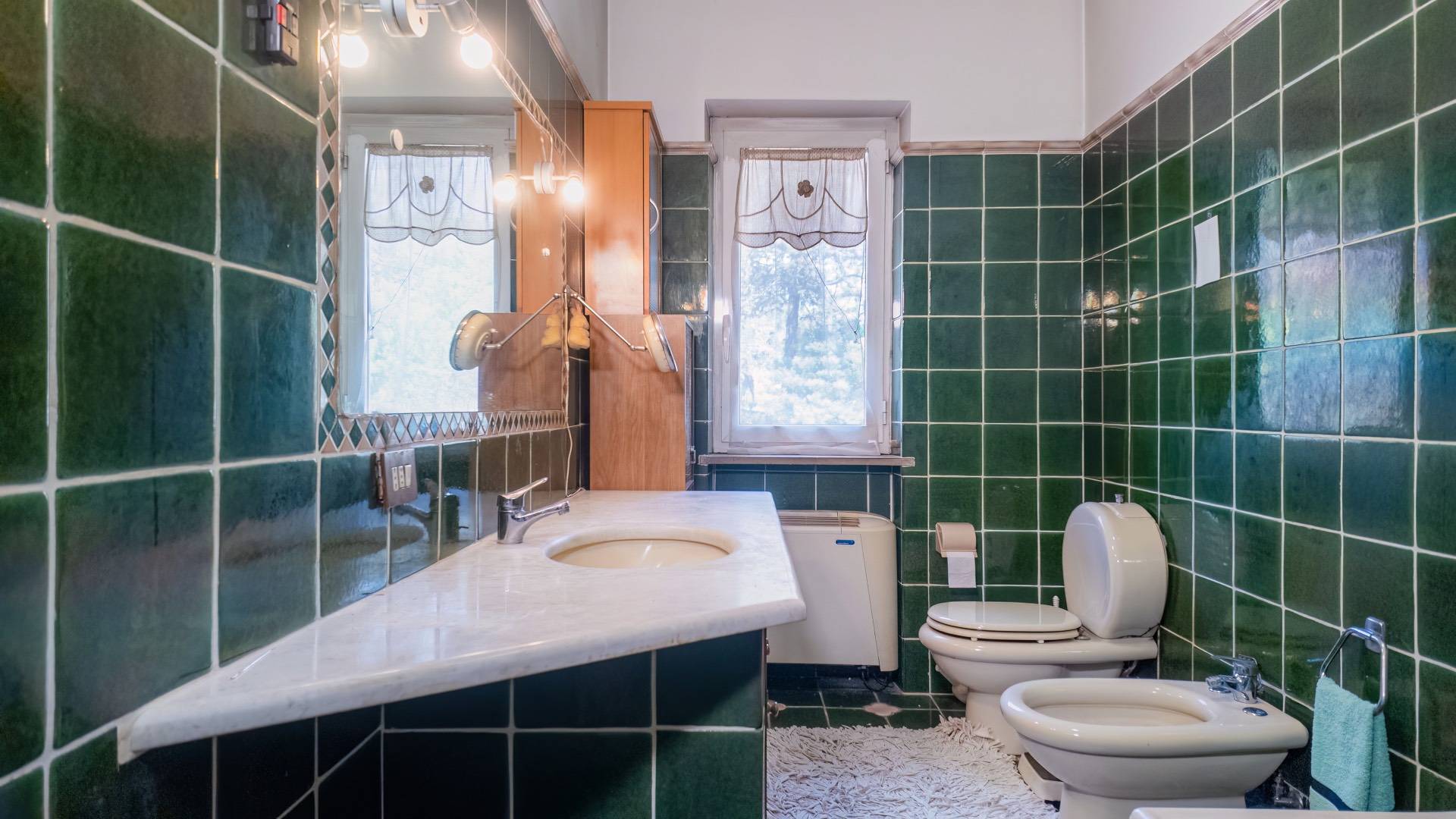 Roma, Roma, 00100, IT, 4 Bedrooms Bedrooms, ,4 BathroomsBathrooms,Residential,For Sale,1932410