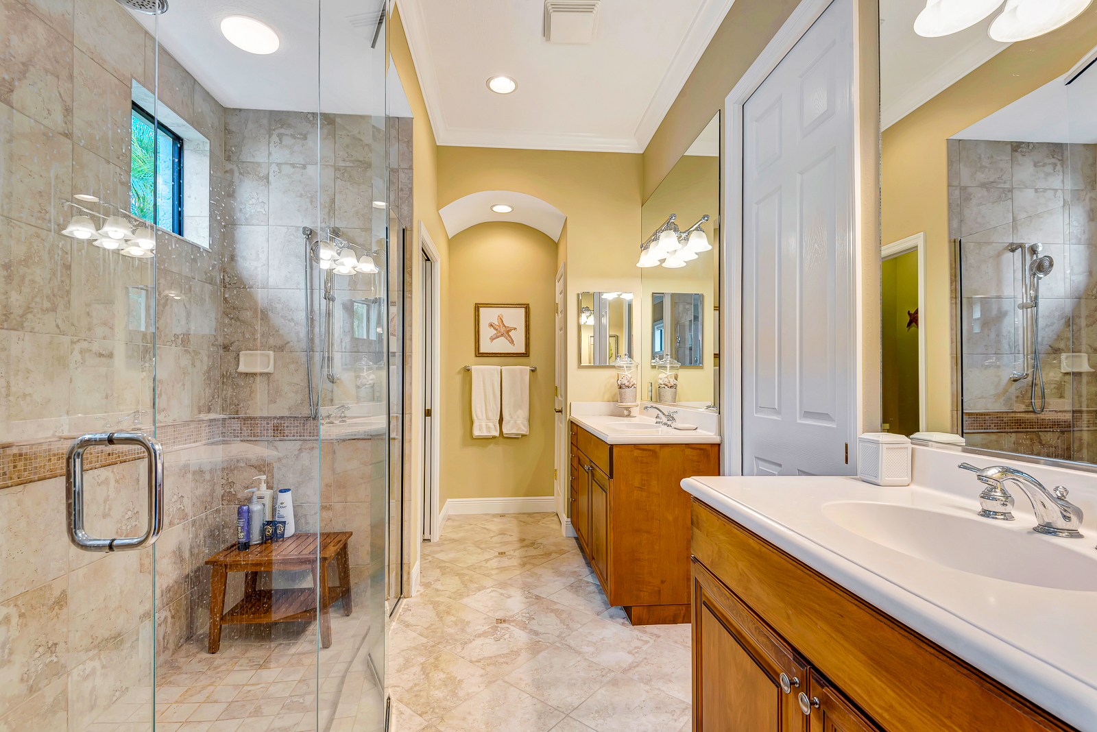 Lakewood, Florida, 34202, United States, 2 Bedrooms Bedrooms, ,2 BathroomsBathrooms,Residential,For Sale,1974879