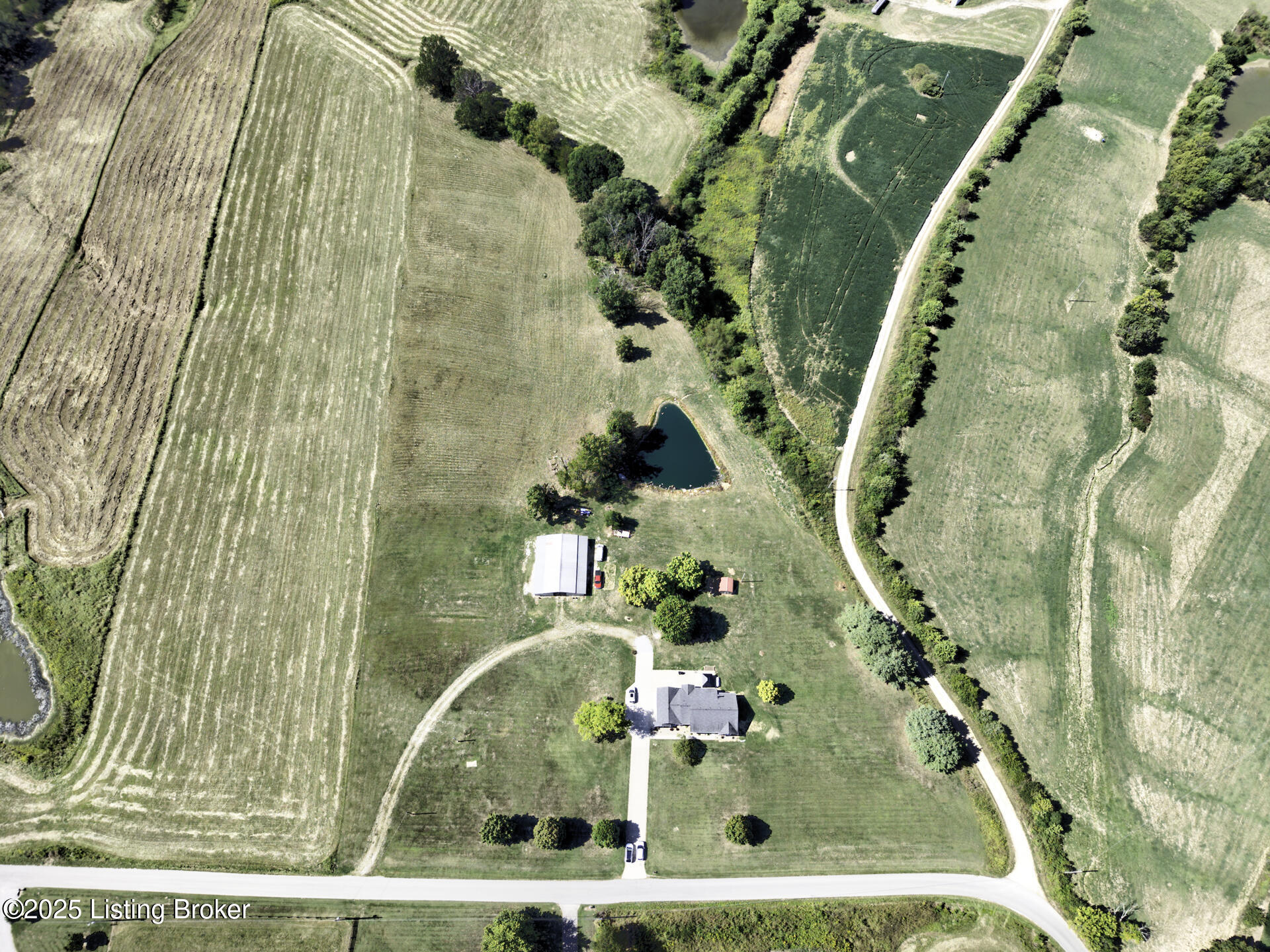 Bloomfield, Kentucky, 40008, United States, 3 Bedrooms Bedrooms, ,3 BathroomsBathrooms,Residential,For Sale,1968876