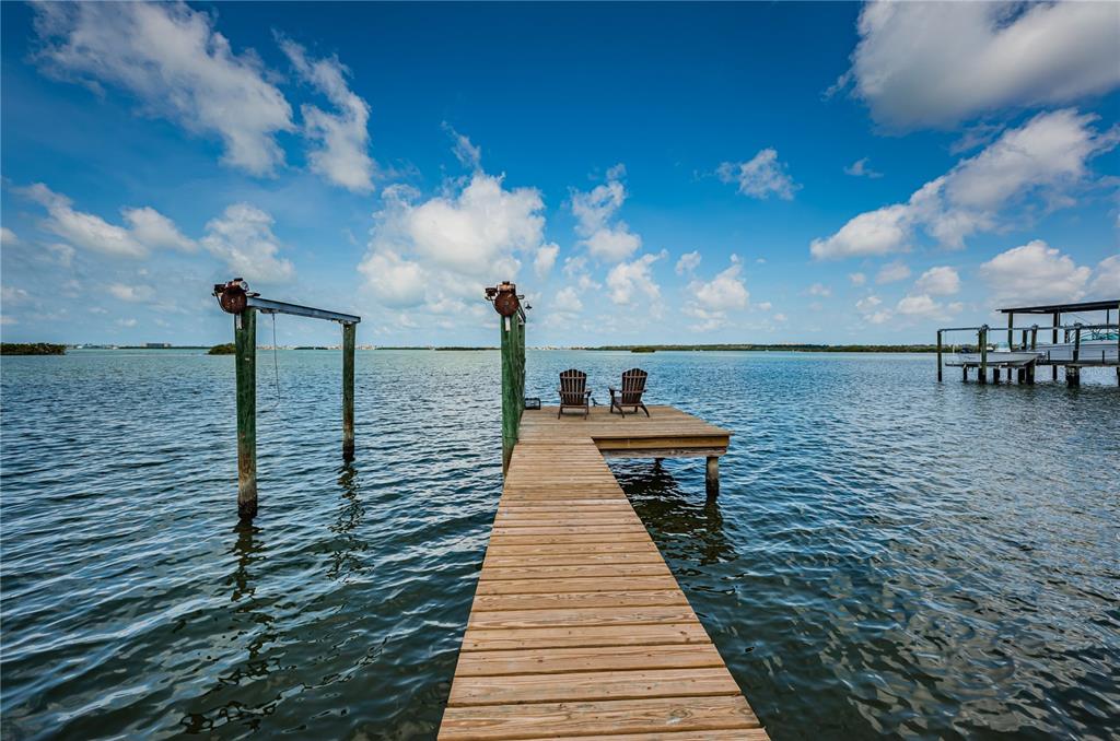 St Petersburg, Florida, 33710, United States, 4 Bedrooms Bedrooms, ,4 BathroomsBathrooms,Residential,For Sale,1826859