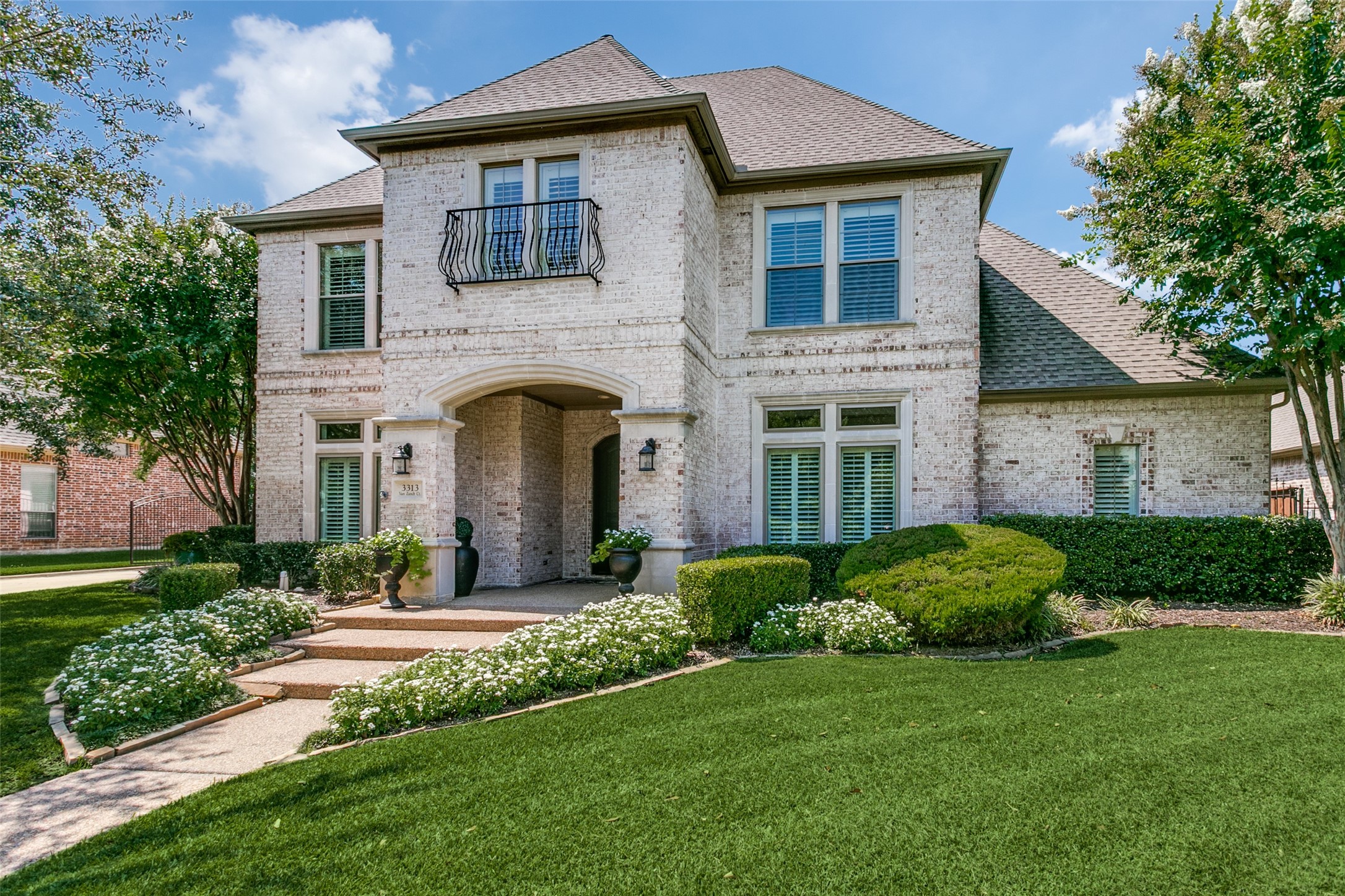 Grapevine, Texas, 76092, United States, 4 Bedrooms Bedrooms, ,3 BathroomsBathrooms,Residential,For Sale,1951115