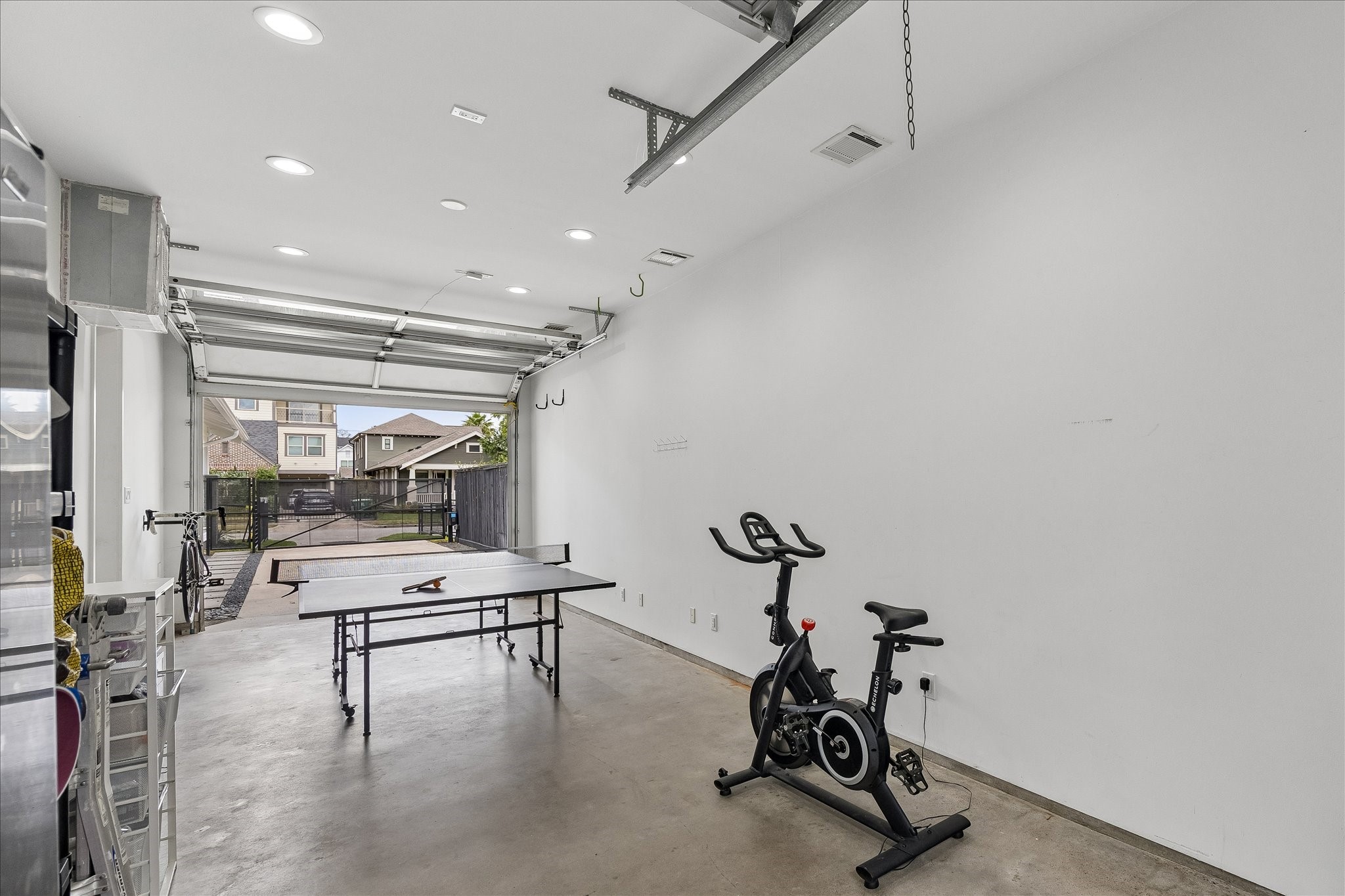  1120 Highland Street - 物件實景