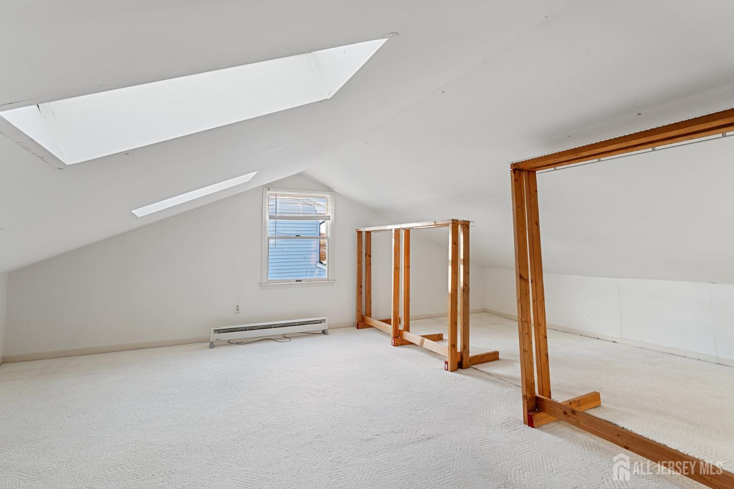 Middlesex, New Jersey, 08846, United States, 4 Bedrooms Bedrooms, ,3 BathroomsBathrooms,Residential,For Sale,1968933