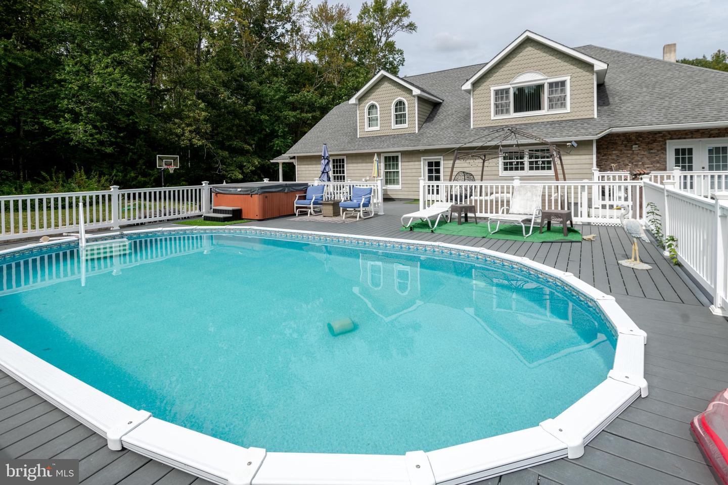 VINELAND, New Jersey, 08361, United States, 4 Bedrooms Bedrooms, ,5 BathroomsBathrooms,Residential,For Sale,1980125