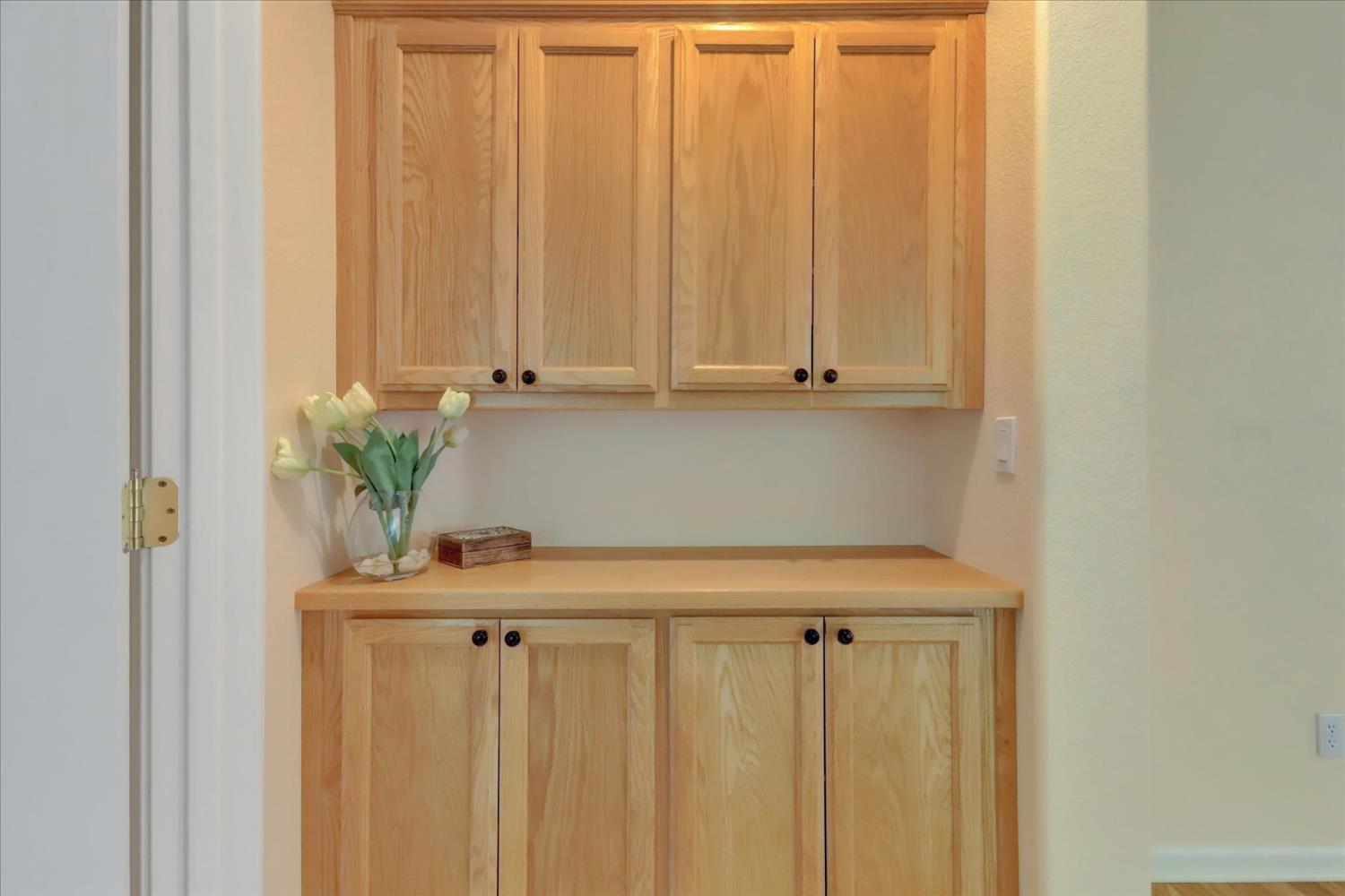 Grass Valley, California, 95945, United States, 2 Bedrooms Bedrooms, ,2 BathroomsBathrooms,Residential,For Sale,1990236