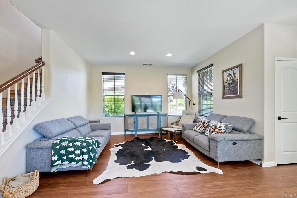Temecula, California, 92591, United States, 4 Bedrooms Bedrooms, ,3 BathroomsBathrooms,Residential,For Sale,1919463