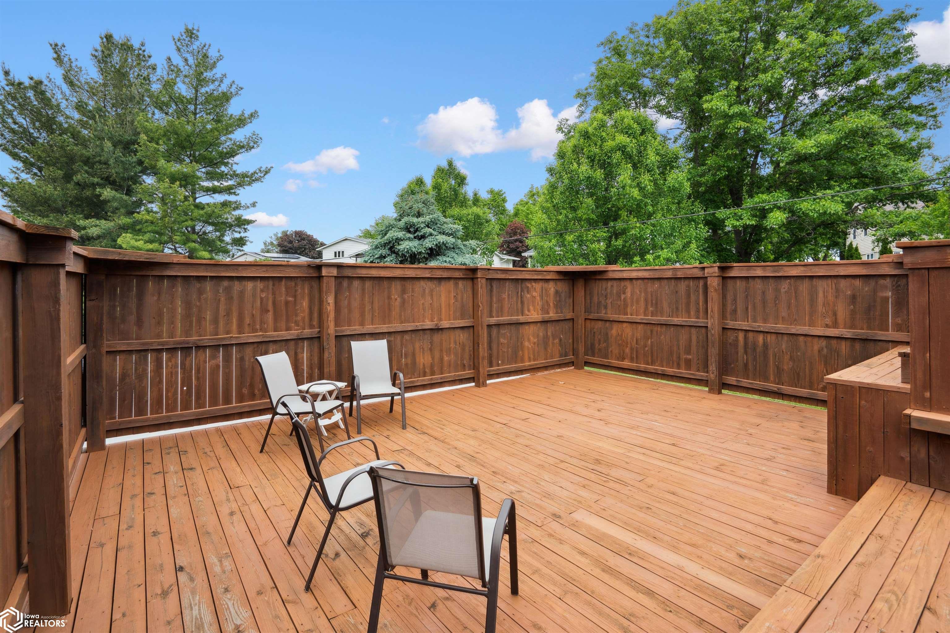 Marshalltown, Iowa, 50158, United States, 4 Bedrooms Bedrooms, ,4 BathroomsBathrooms,Residential,For Sale,1980517