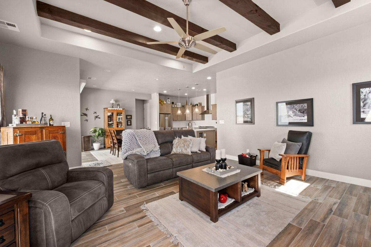 Rio Rancho, New Mexico, 87144, United States, 4 Bedrooms Bedrooms, ,3 BathroomsBathrooms,Residential,For Sale,1868478