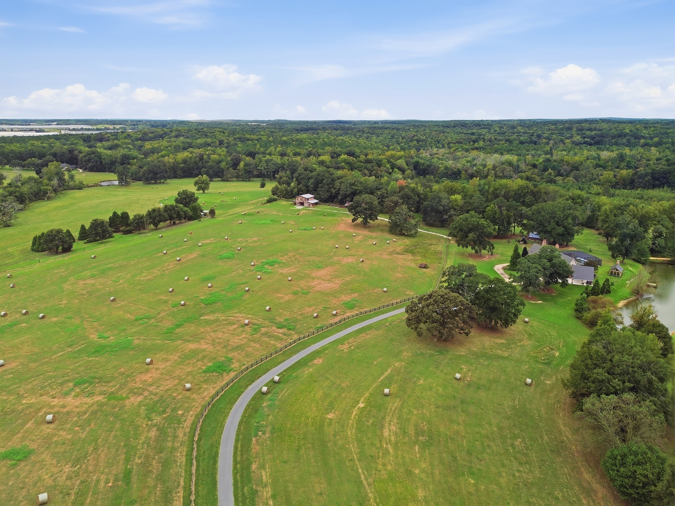  Extraordinary Estate on Over 70 Acres - 物件實景