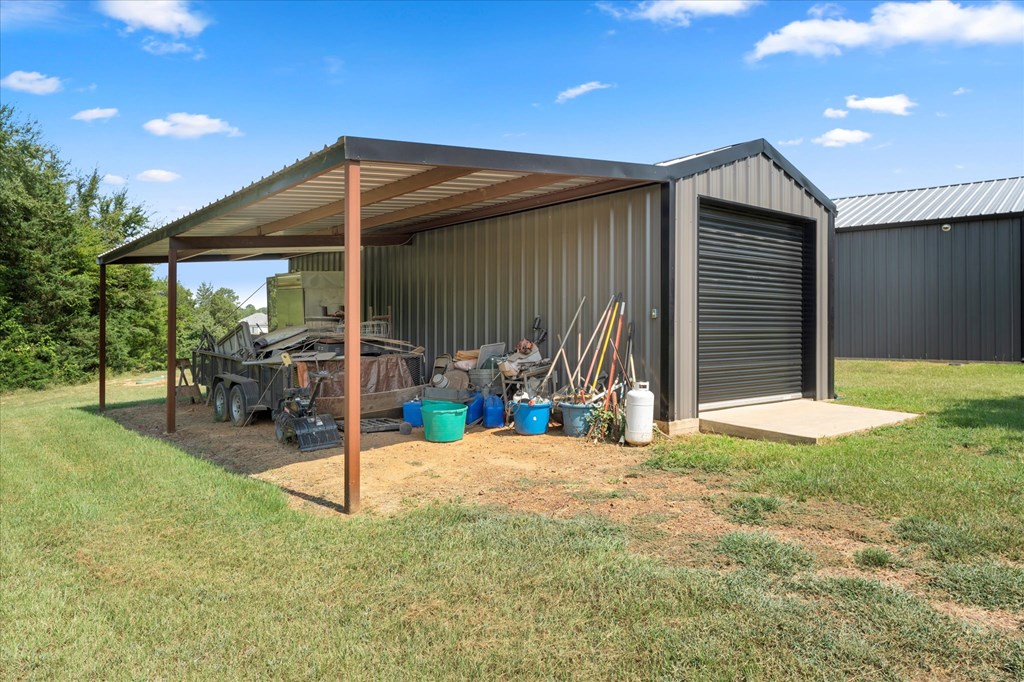 Rusk, Texas, 75785, United States, 1 Bedroom Bedrooms, ,3 BathroomsBathrooms,Residential,For Sale,1918158