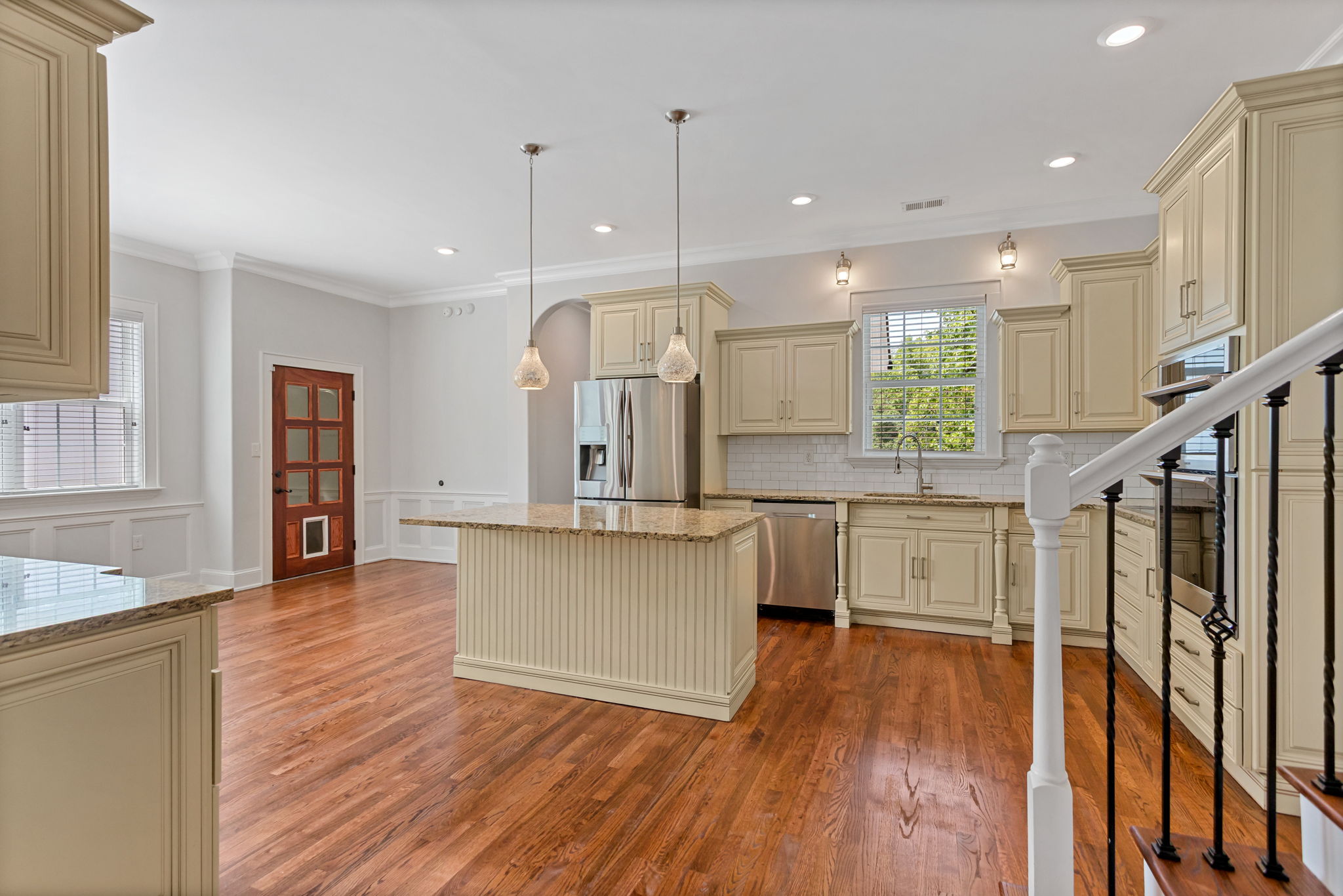  204 Crestwood Drive, Greenville, SC 29609 - 物件實景