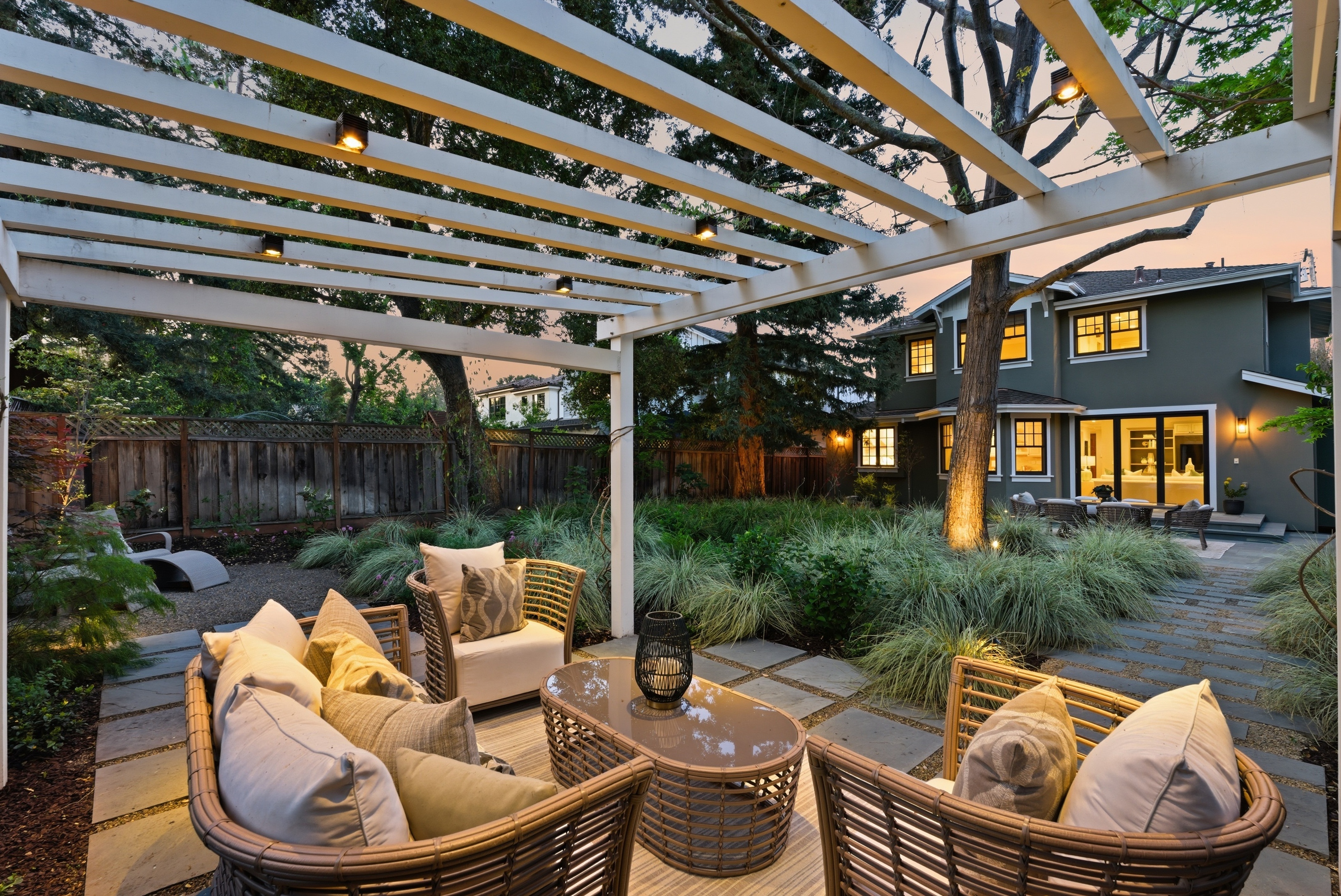  Classic Craftsman Home - 物件實景