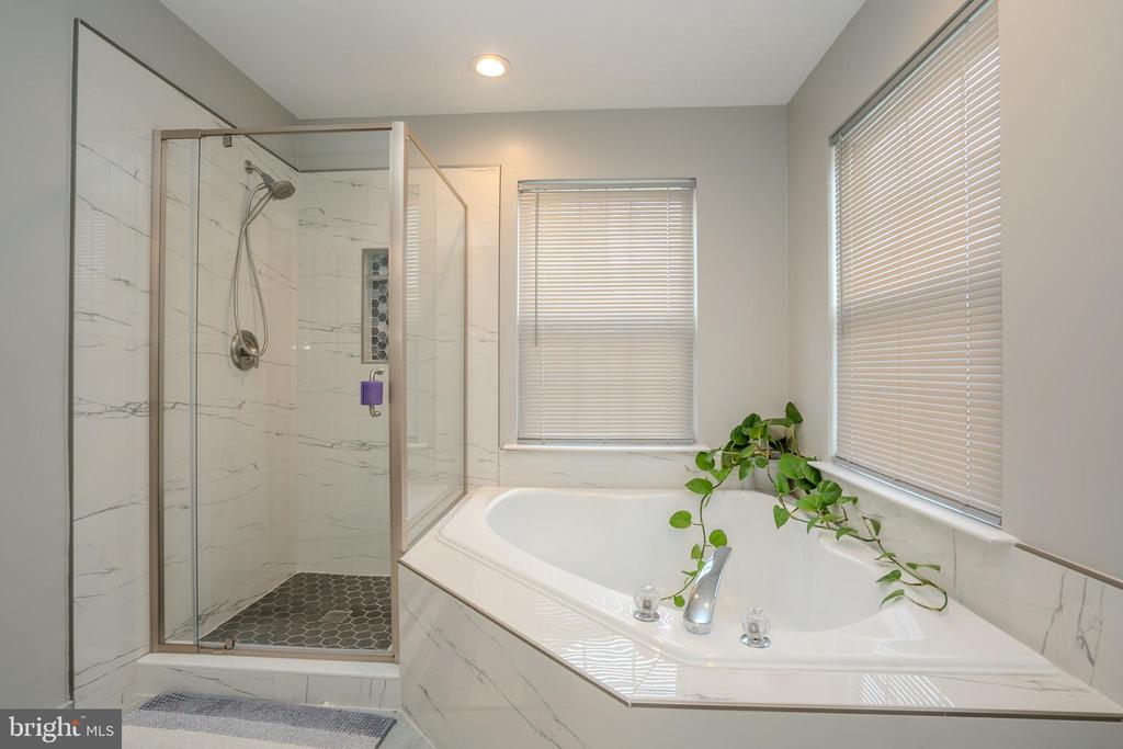Plainsboro, New Jersey, 08536, United States, 4 Bedrooms Bedrooms, ,3 BathroomsBathrooms,Residential,For Sale,1900525