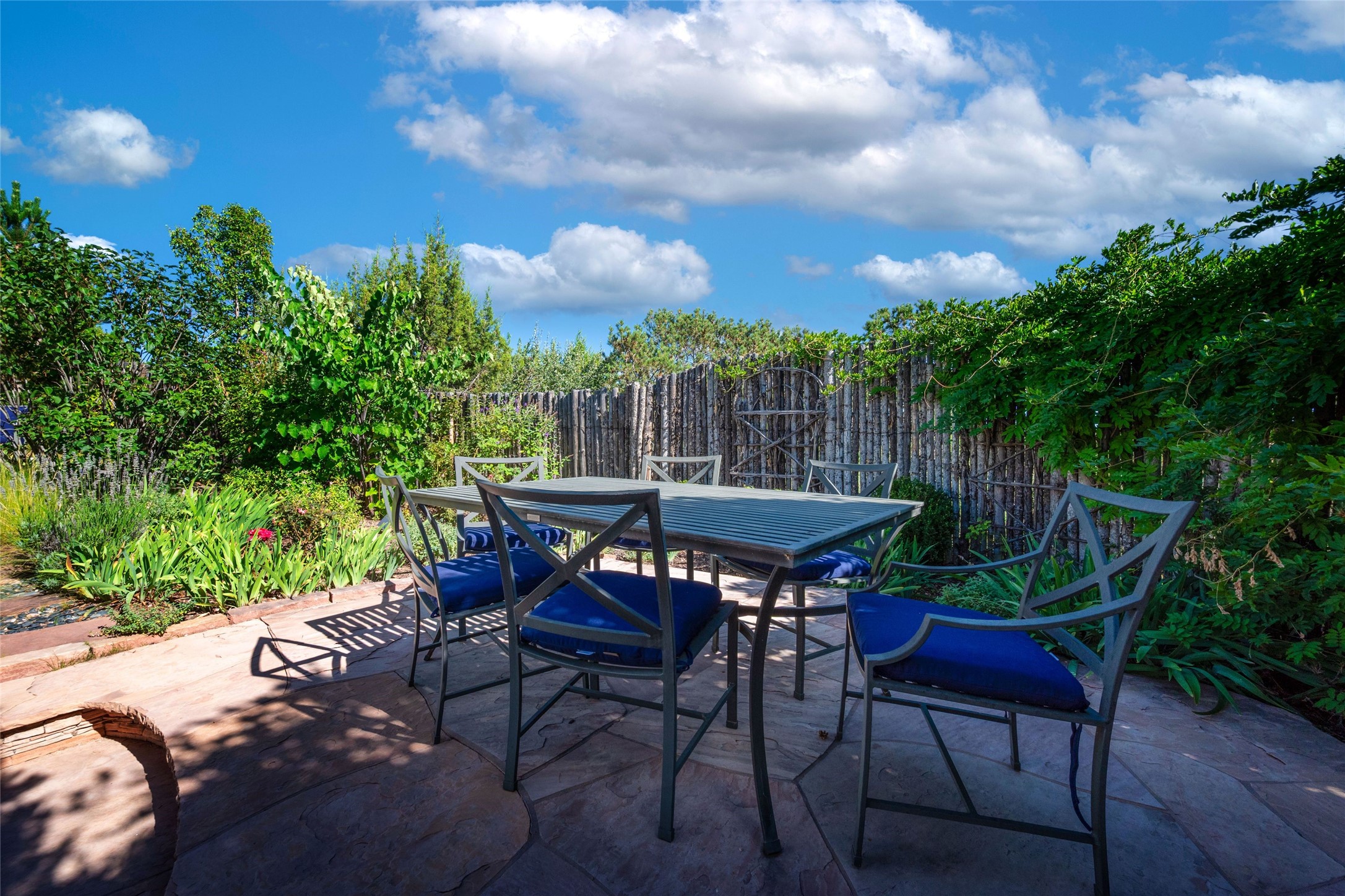  413 Los Arboles Drive - 物件實景