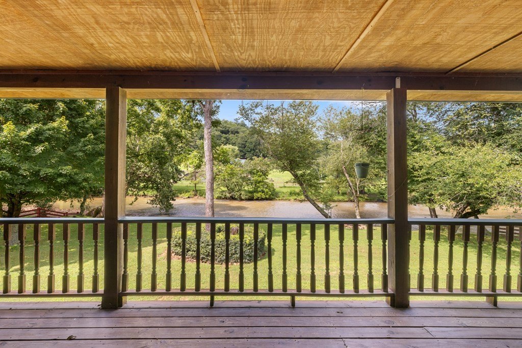 Hayesville, North Carolina, 28904, United States, 3 Bedrooms Bedrooms, ,4 BathroomsBathrooms,Residential,For Sale,1909515