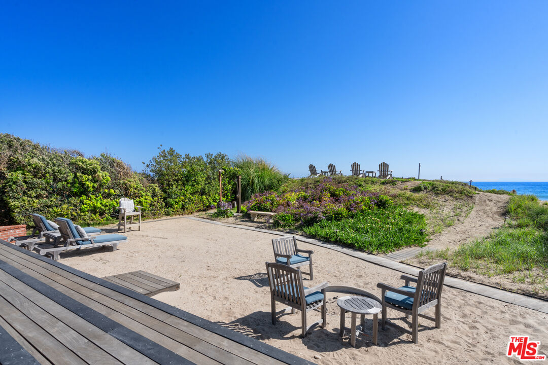 Malibu, California, 90265, United States, 5 Bedrooms Bedrooms, ,2 BathroomsBathrooms,Residential,For Sale,1752333