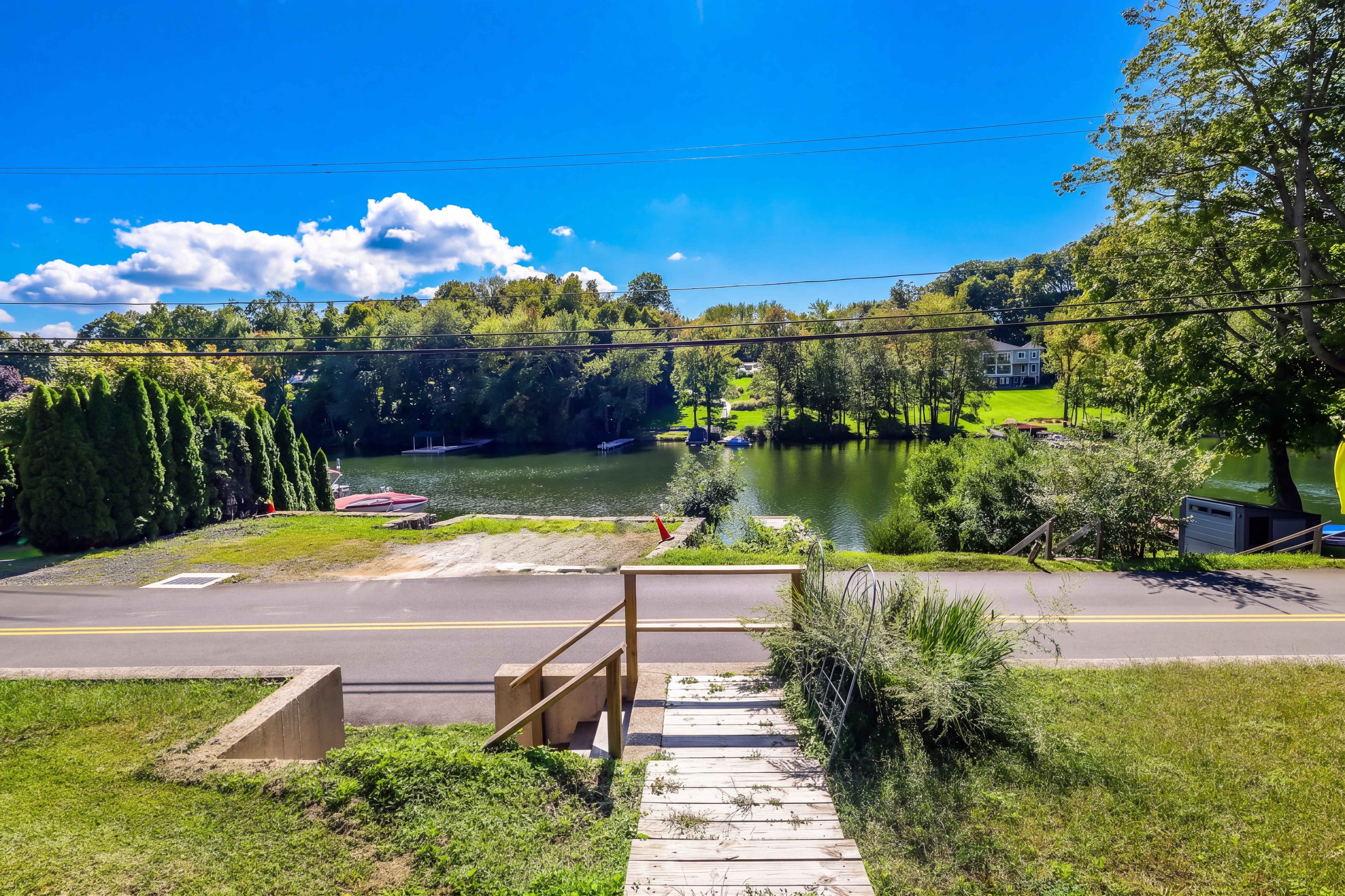  Private Waterfront with Two Docks - 物件實景