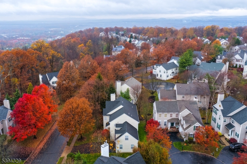 Bernards Twp., New Jersey, 07920, United States, 5 Bedrooms Bedrooms, ,3 BathroomsBathrooms,Residential,For Sale,1992949