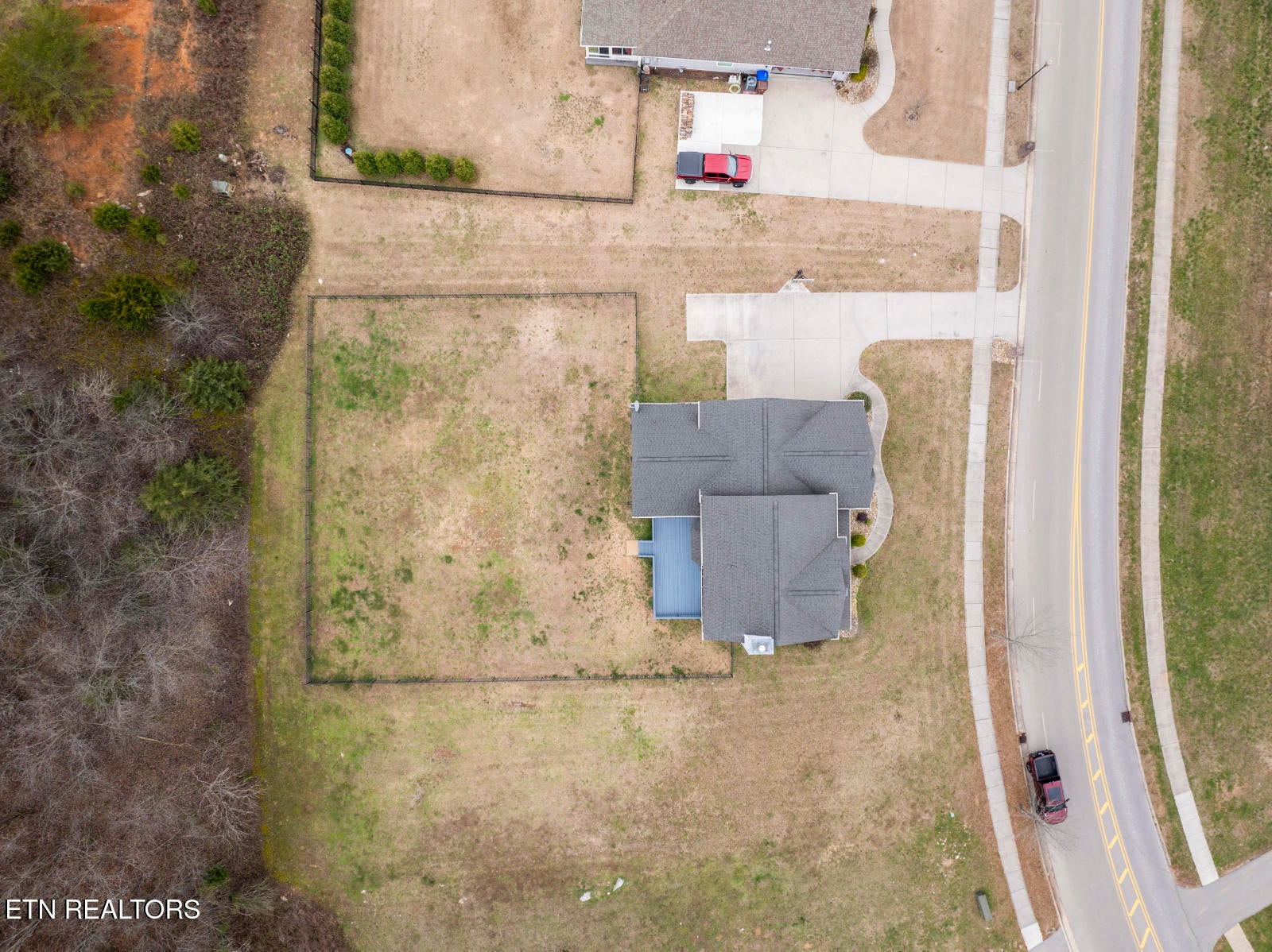 Oak Ridge, Tennessee, 37830, United States, 4 Bedrooms Bedrooms, ,3 BathroomsBathrooms,Residential,For Sale,2003025