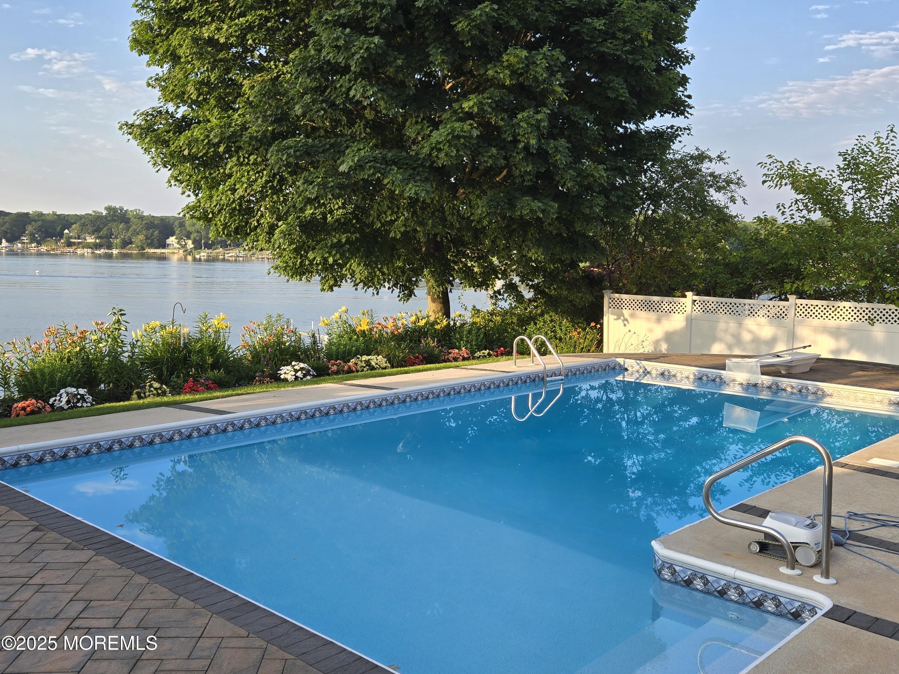 Brick, New Jersey, 08724, United States, 3 Bedrooms Bedrooms, ,3 BathroomsBathrooms,Residential,For Sale,1983280