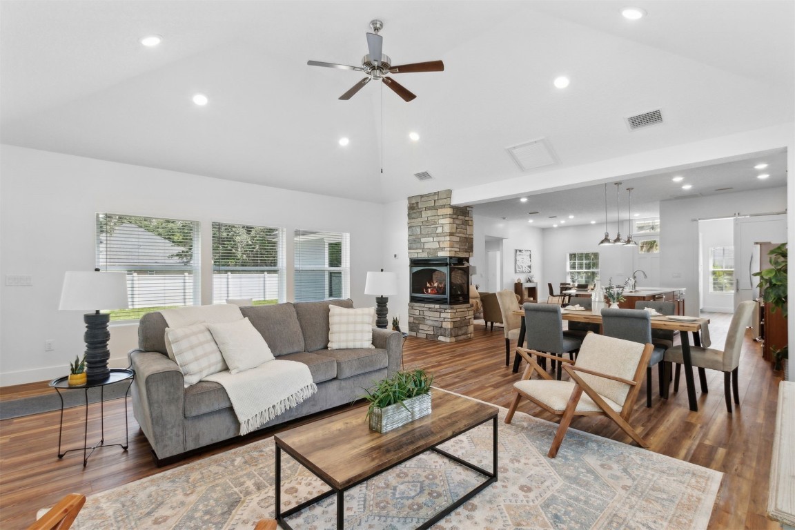 Fernandina Beach, Florida, 32034, United States, 3 Bedrooms Bedrooms, ,2 BathroomsBathrooms,Residential,For Sale,1916317