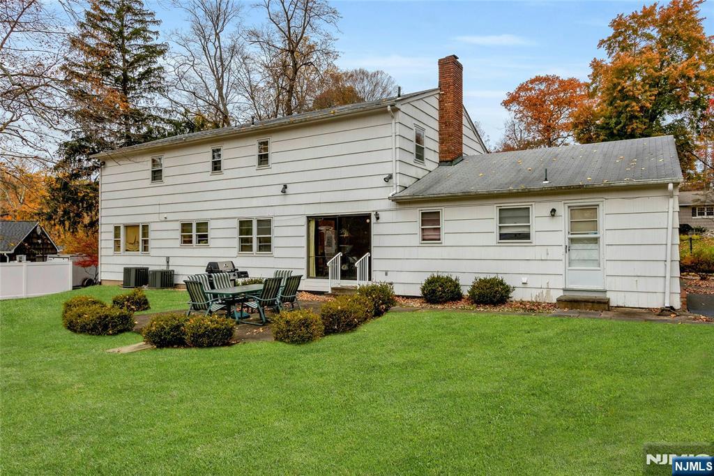 River Vale, New Jersey, 07675, United States, 4 Bedrooms Bedrooms, ,3 BathroomsBathrooms,Residential,For Sale,1987522