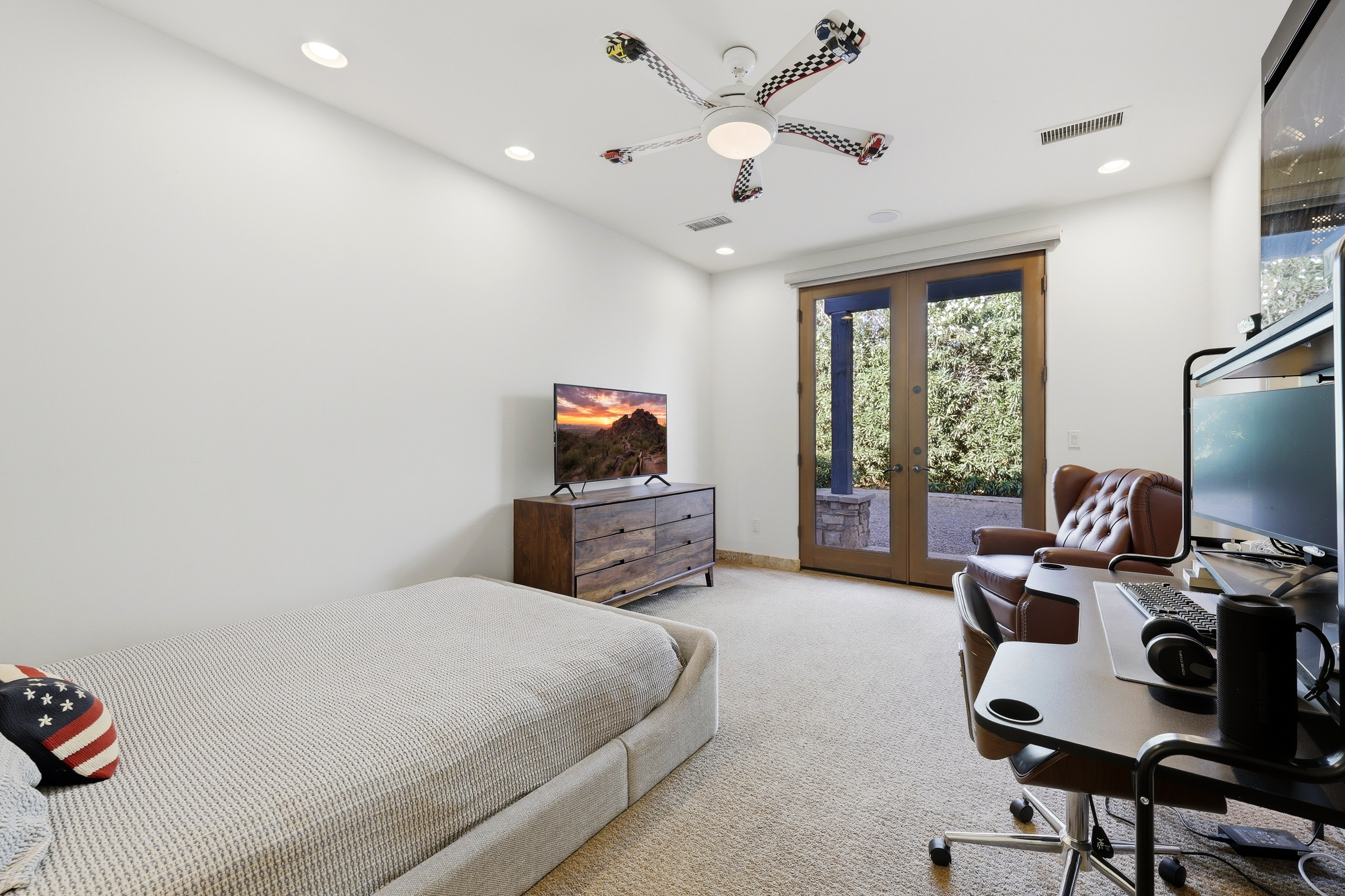  7035 E Berneil Drive  Paradise Valley, AZ - 物件實景