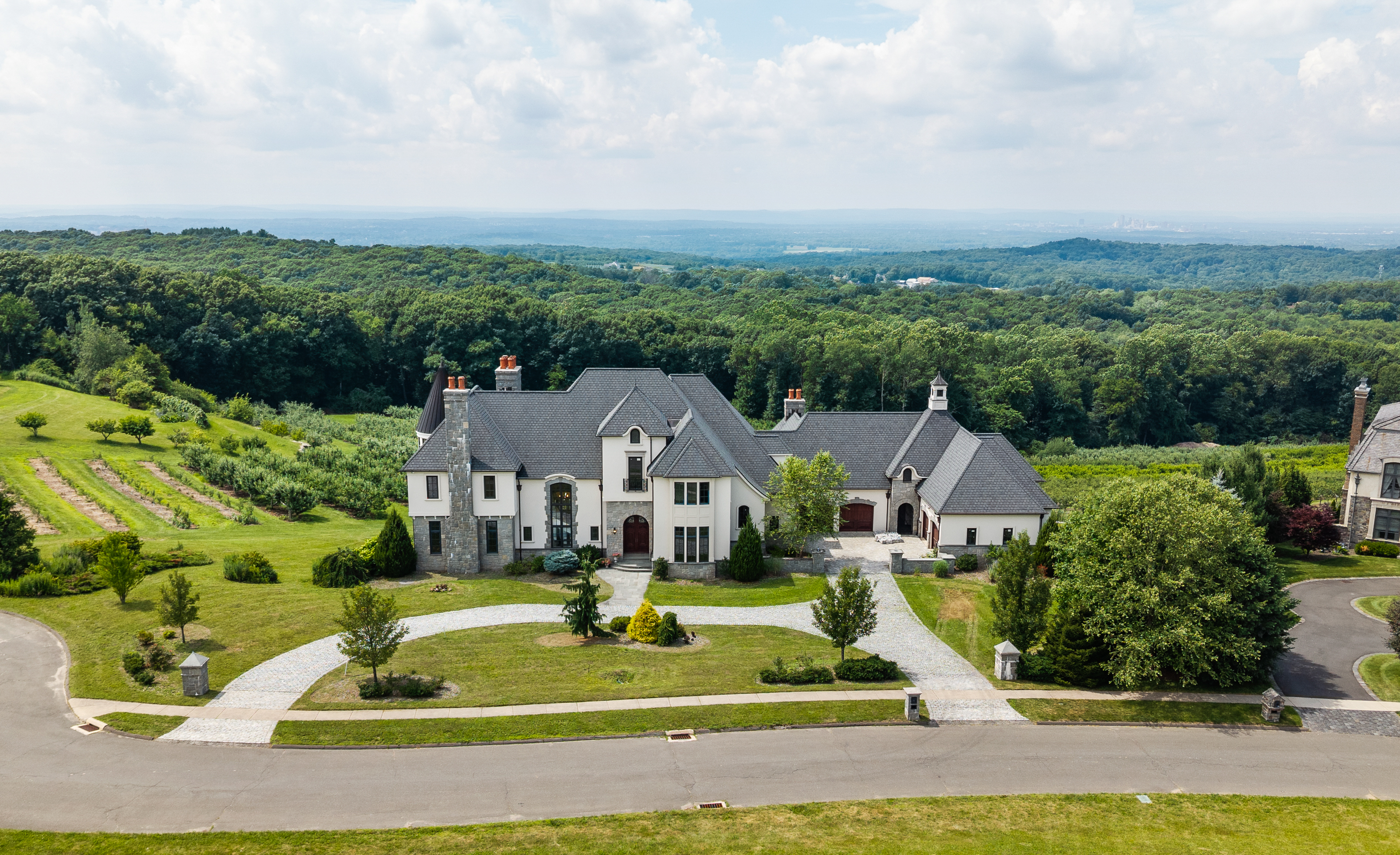  105 Crystal Ridge Road - 物件實景