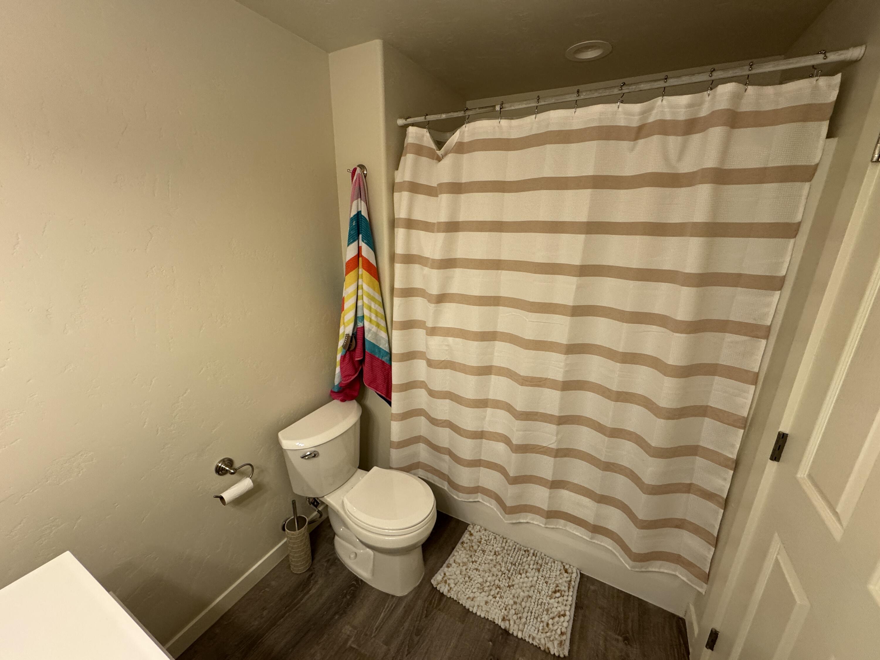 Redmond, Oregon, 97756, United States, ,Residential,For Sale,1937822