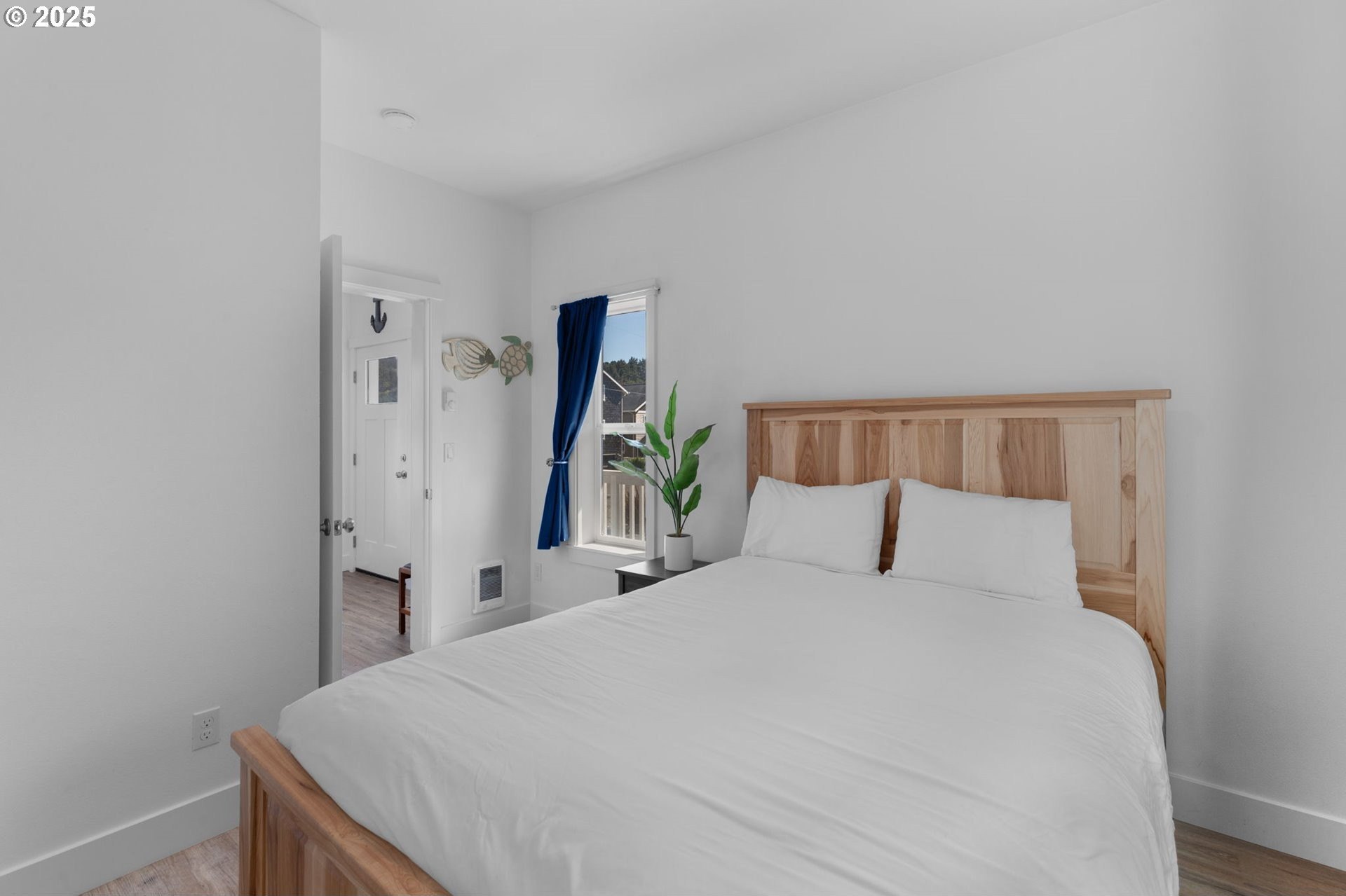 Lincoln City, Oregon, 97367, United States, 2 Bedrooms Bedrooms, ,2 BathroomsBathrooms,Residential,For Sale,1806456