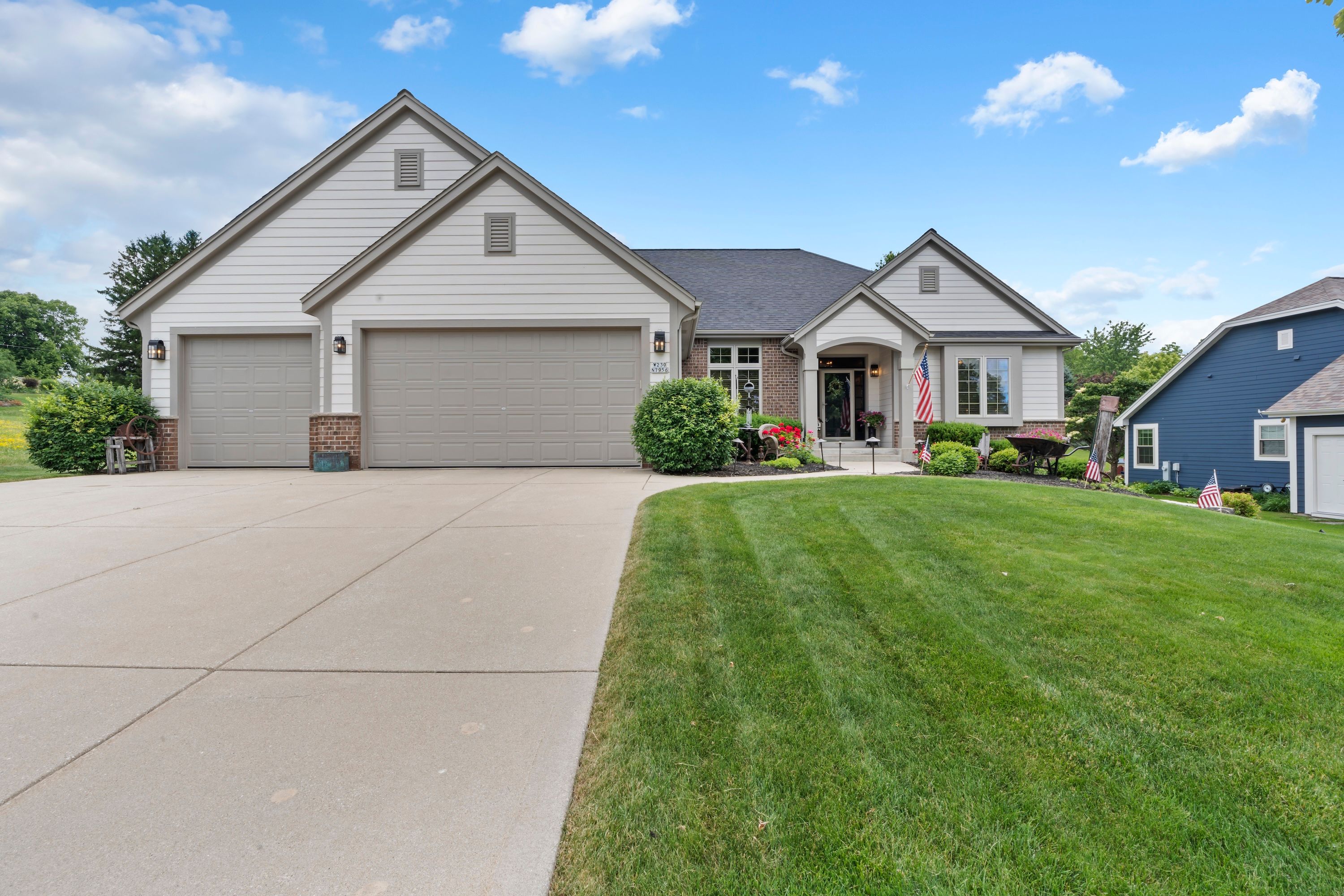  W230N7956 Bluebill Drive, Sussex, WI 53089 - 物件實景