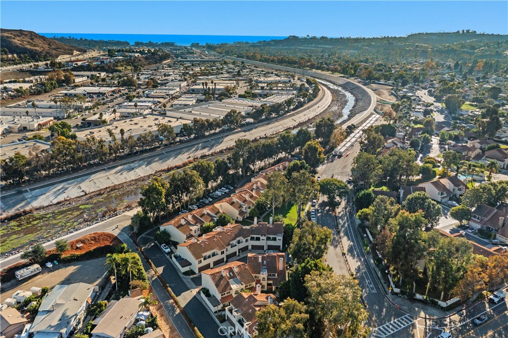 San Juan Capistrano, California, 92675, United States, 2 Bedrooms Bedrooms, ,3 BathroomsBathrooms,Residential,For Sale,1991096