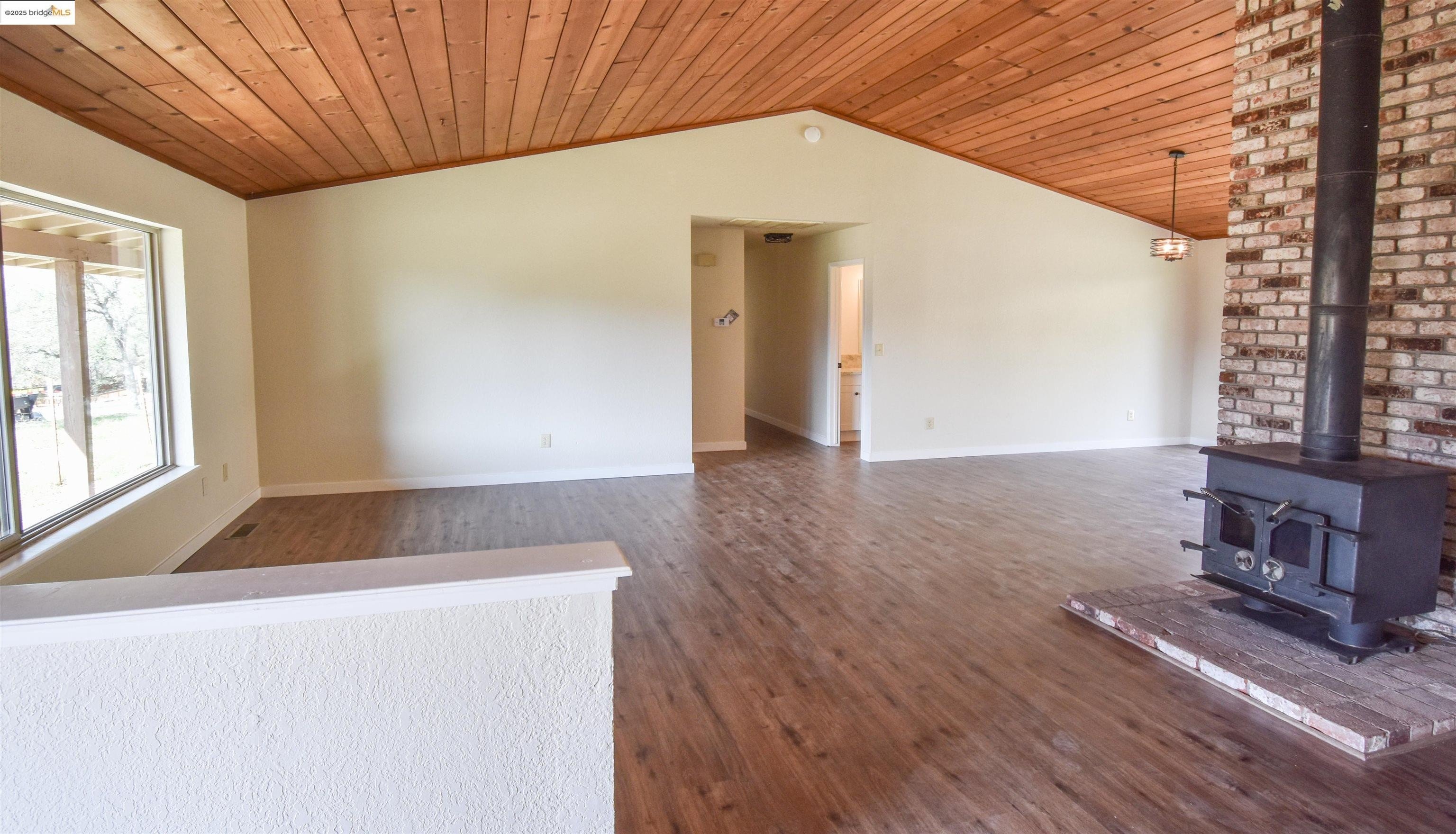 Jamestown, California, 95327, United States, 3 Bedrooms Bedrooms, ,2 BathroomsBathrooms,Residential,For Sale,1970906