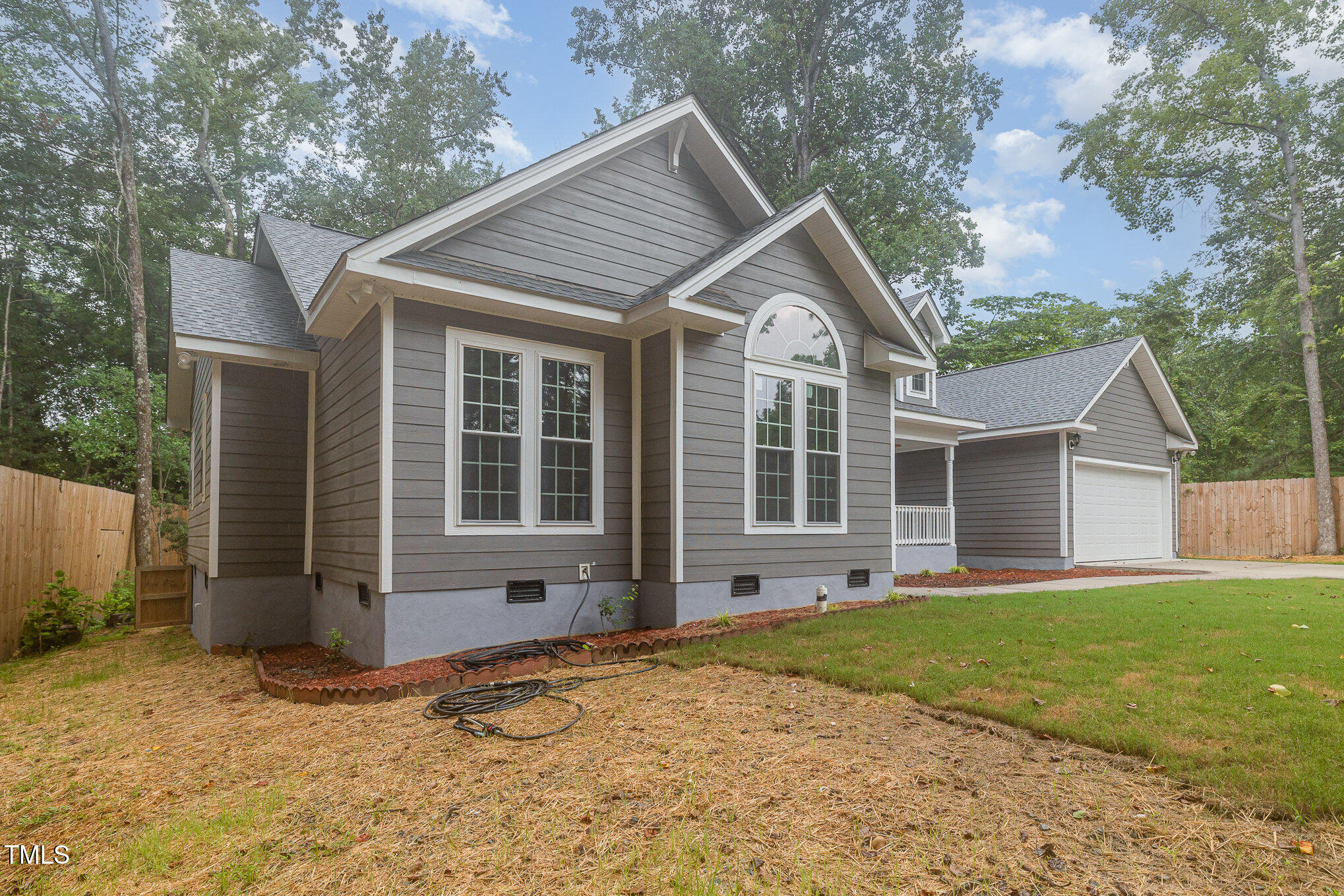 Fuquay Varina, North Carolina, 27526, United States, 3 Bedrooms Bedrooms, ,2 BathroomsBathrooms,Residential,For Sale,1978991