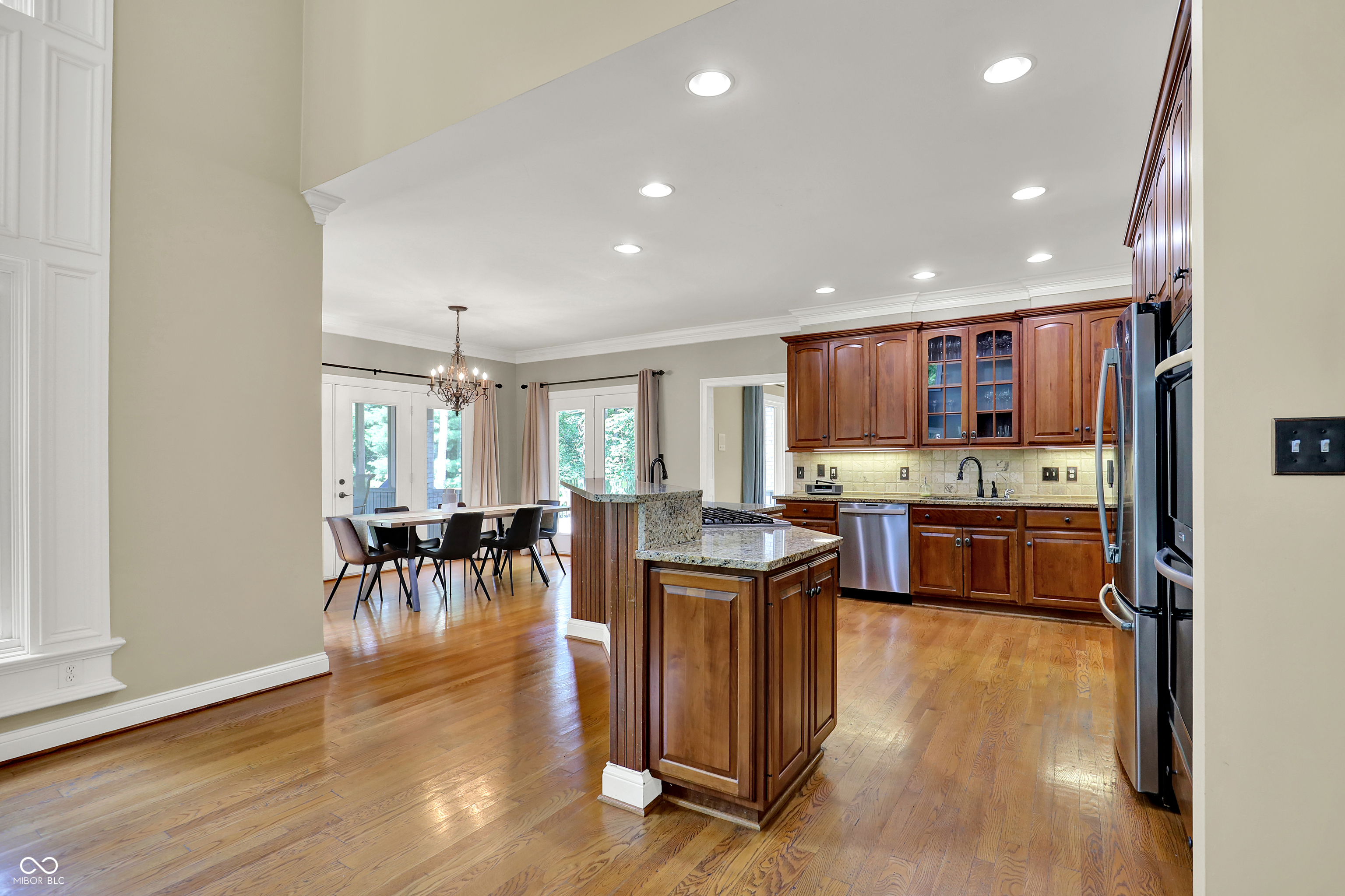 Zionsville, Indiana, 46077, United States, 5 Bedrooms Bedrooms, ,5 BathroomsBathrooms,Residential,For Sale,1978641