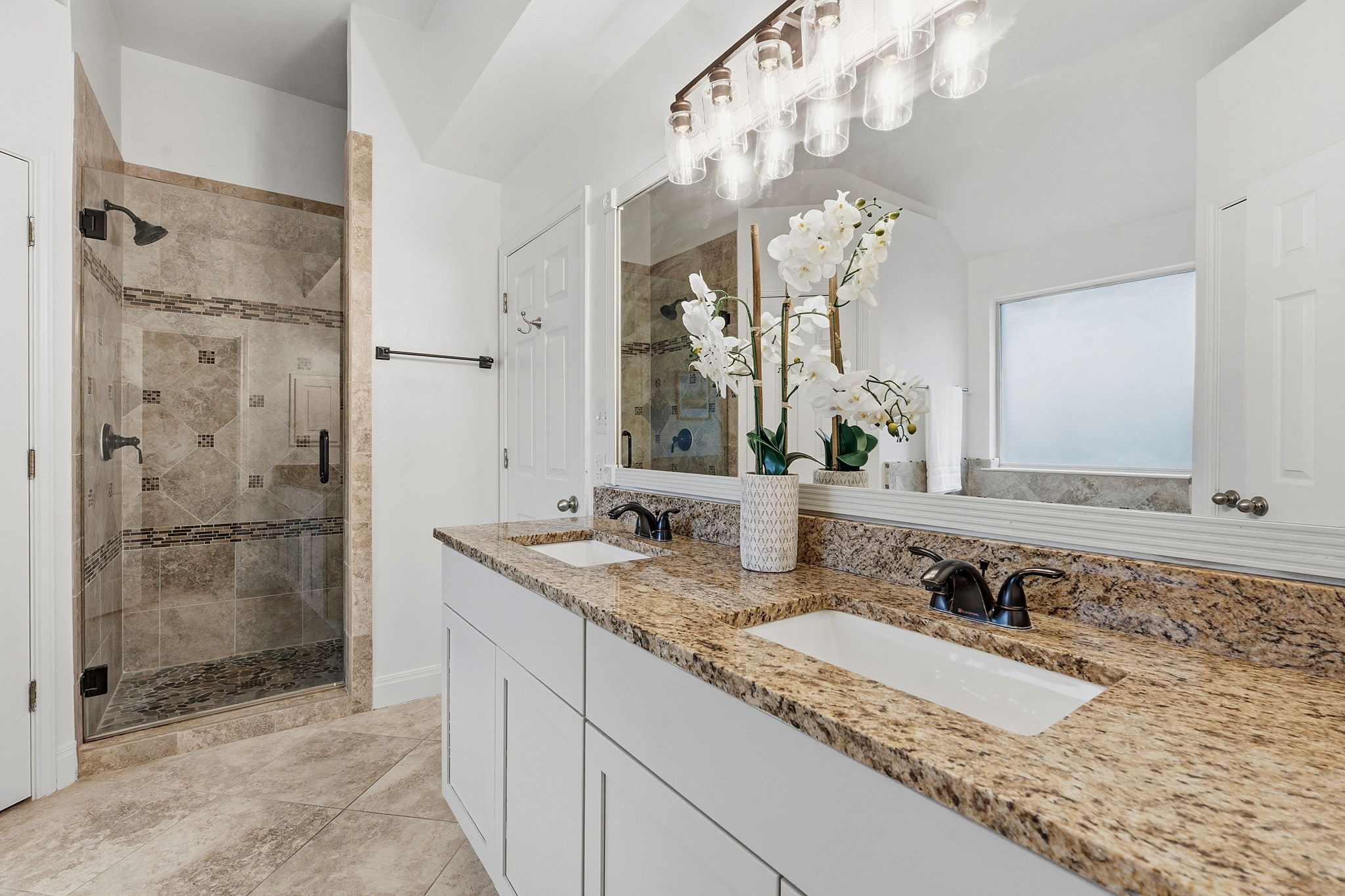  Step-Free Living on Quiet Loop  Recent Upgrades  Close-in Cedar Park - 物件實景