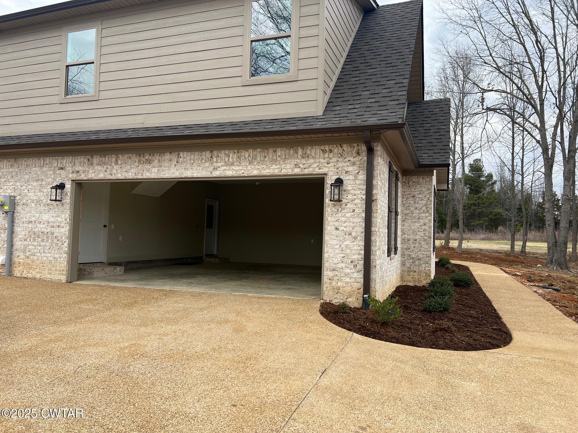 Jackson, Tennessee, 38305, United States, 4 Bedrooms Bedrooms, ,3 BathroomsBathrooms,Residential,For Sale,1754402