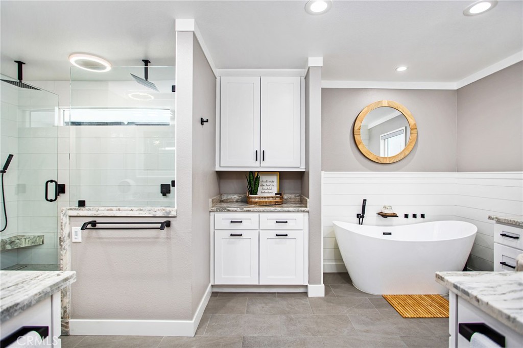 Canyon Lake, California, 92587, United States, 4 Bedrooms Bedrooms, ,3 BathroomsBathrooms,Residential,For Sale,2036955