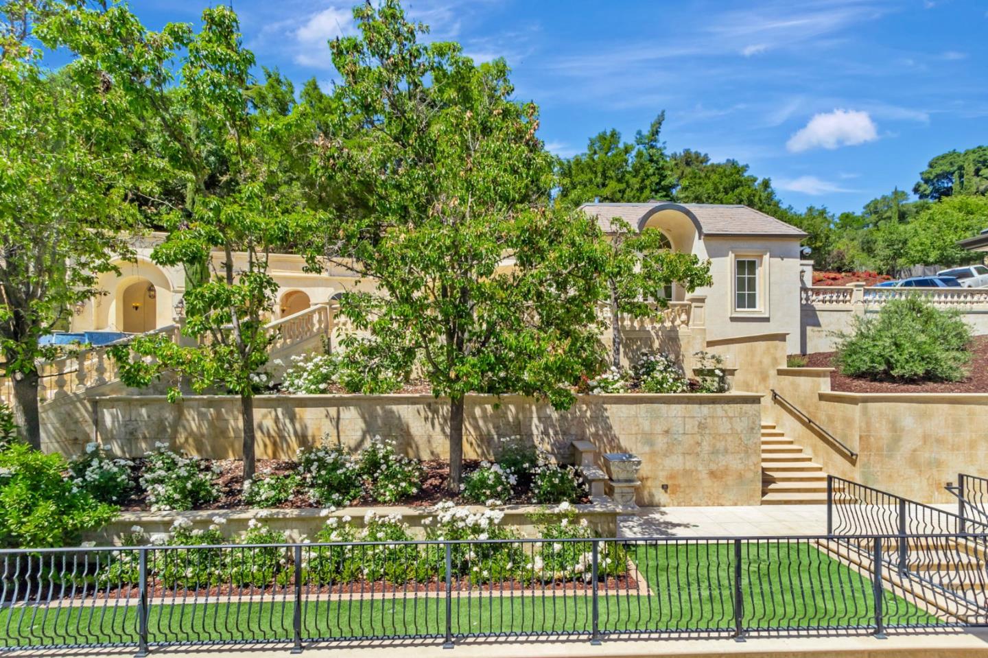 Los Gatos, California, 95032, United States, 8 Bedrooms Bedrooms, ,11 BathroomsBathrooms,Residential,For Sale,1855941